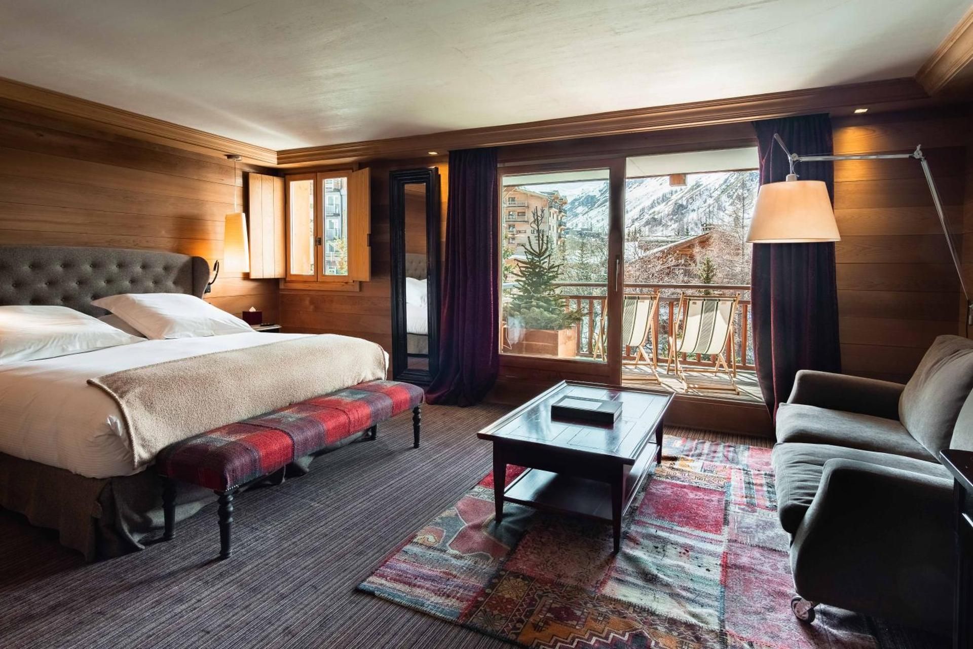 Junior Suite with Mountain View