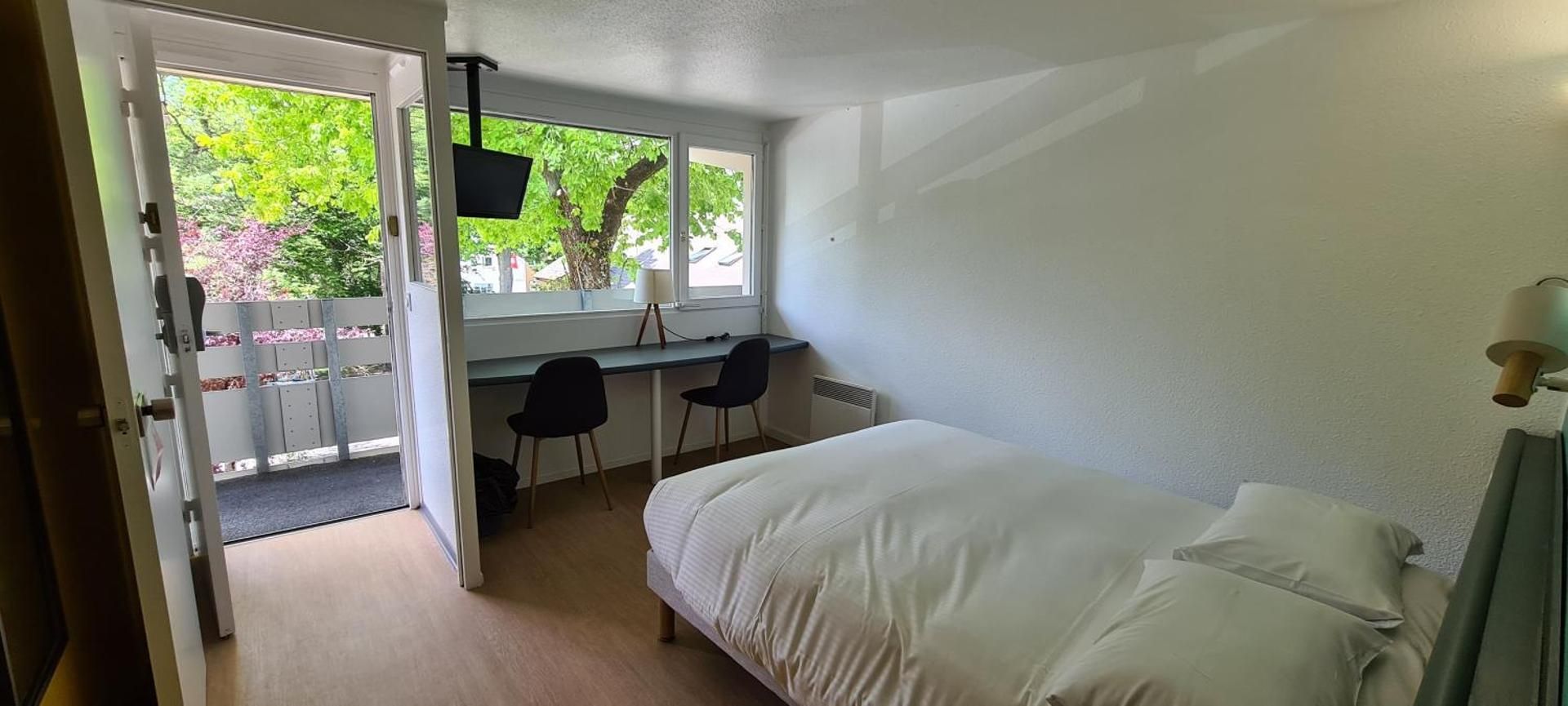 Standard - 1 Double Bed