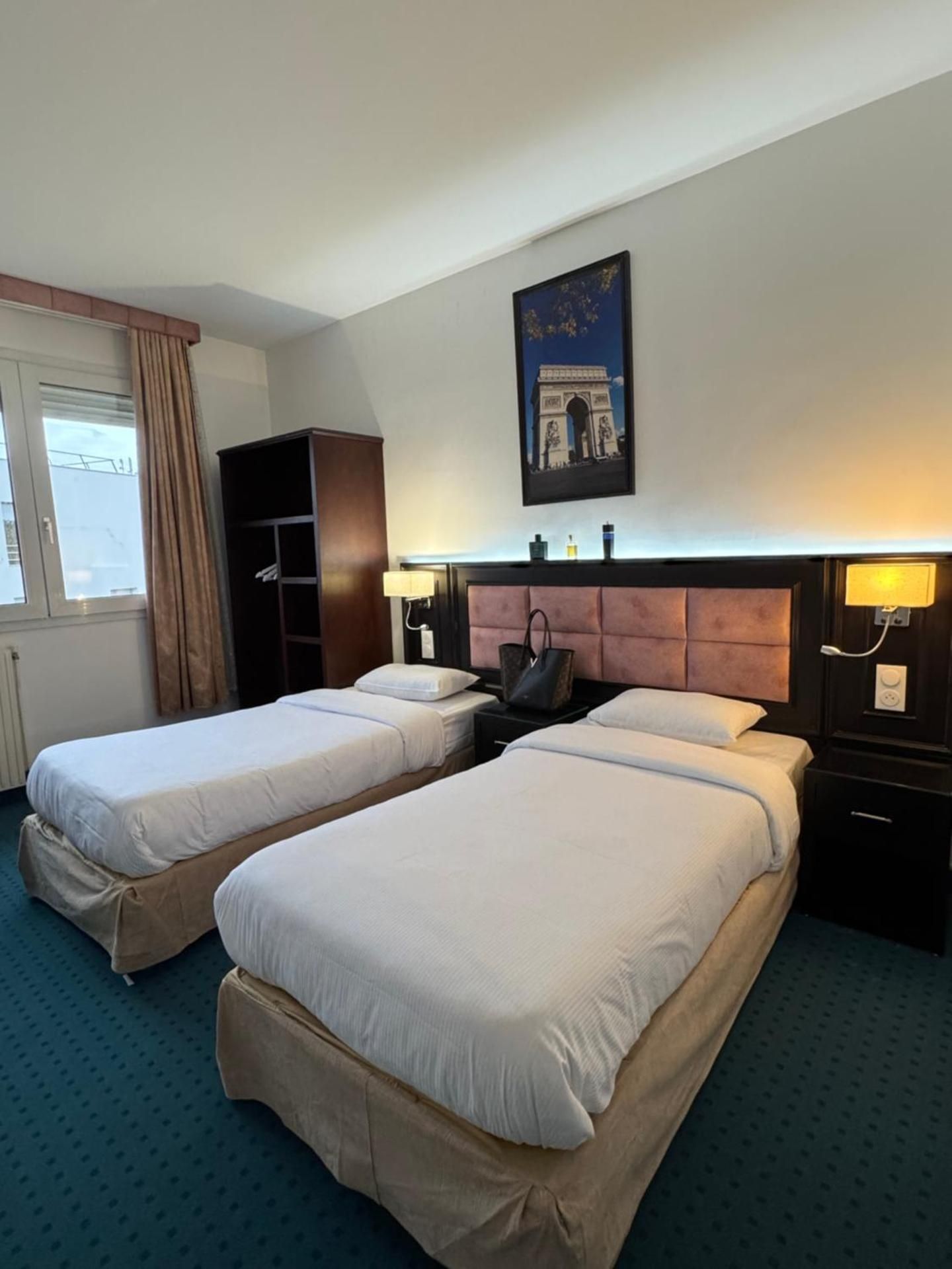 Standard Twin Room