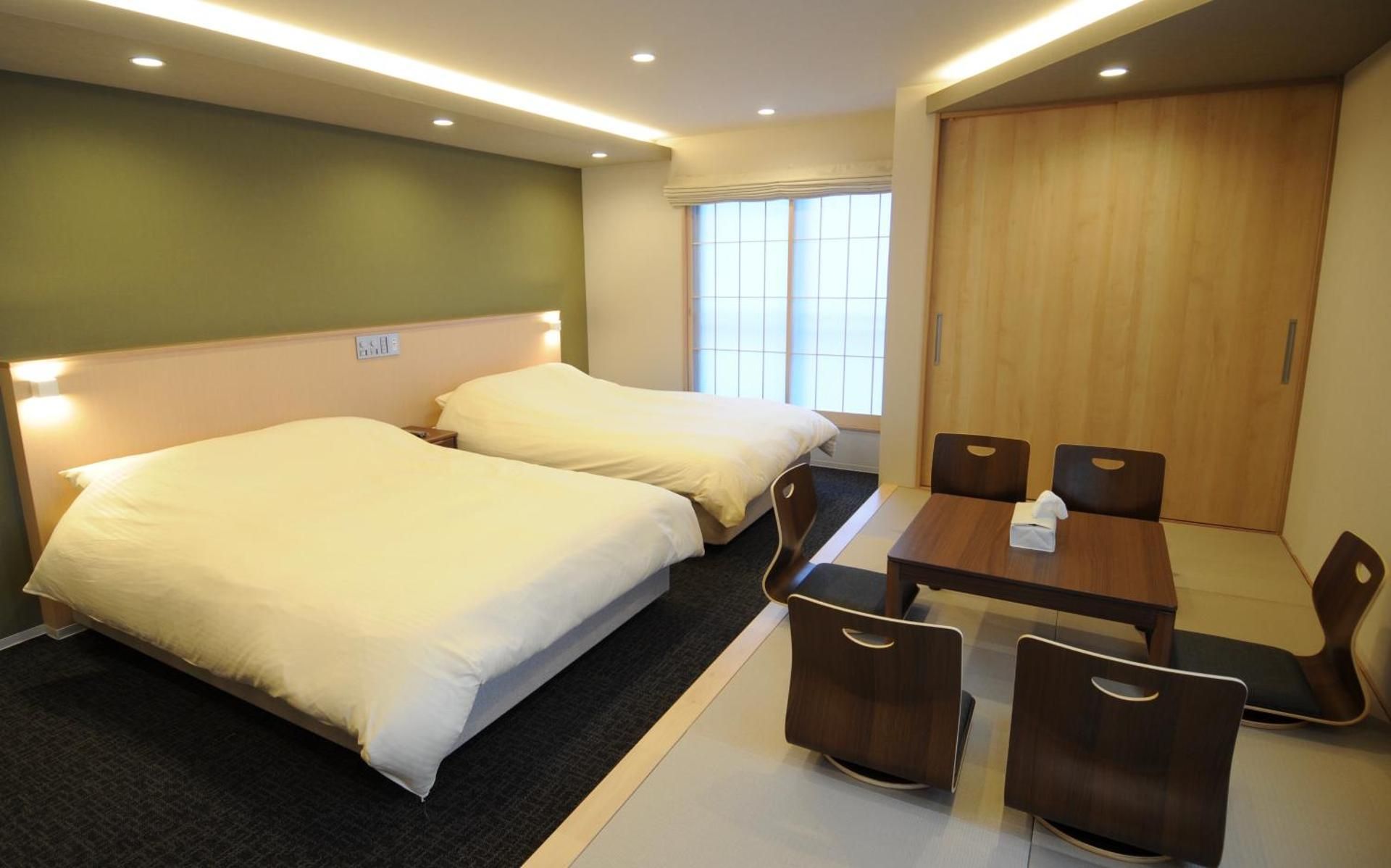 Deluxe Suite
