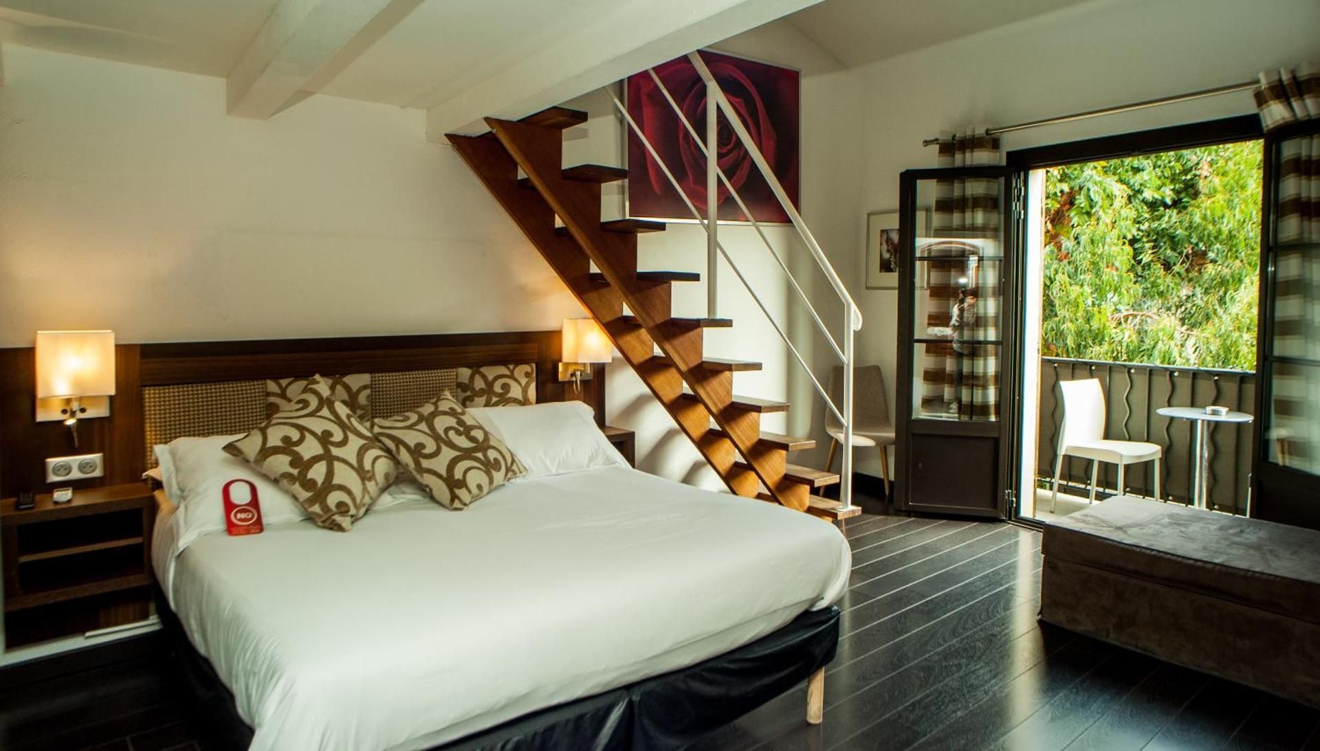 Duplex Room