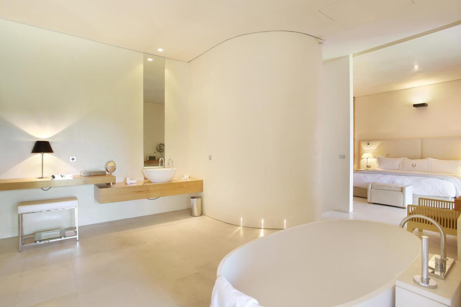2 bedrooms Luxury Suite