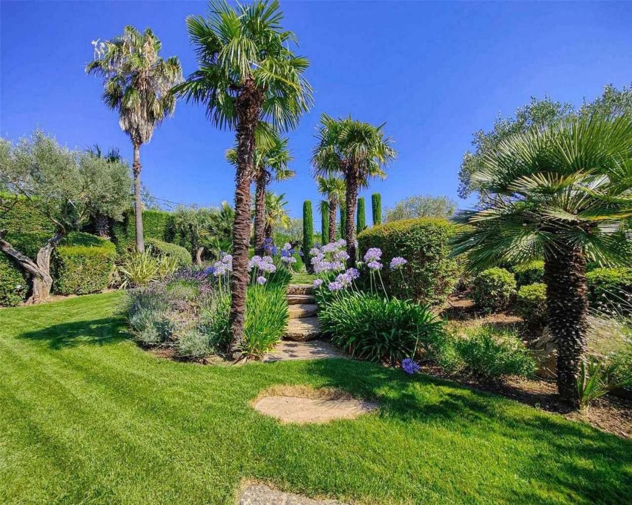 Magnifica villa