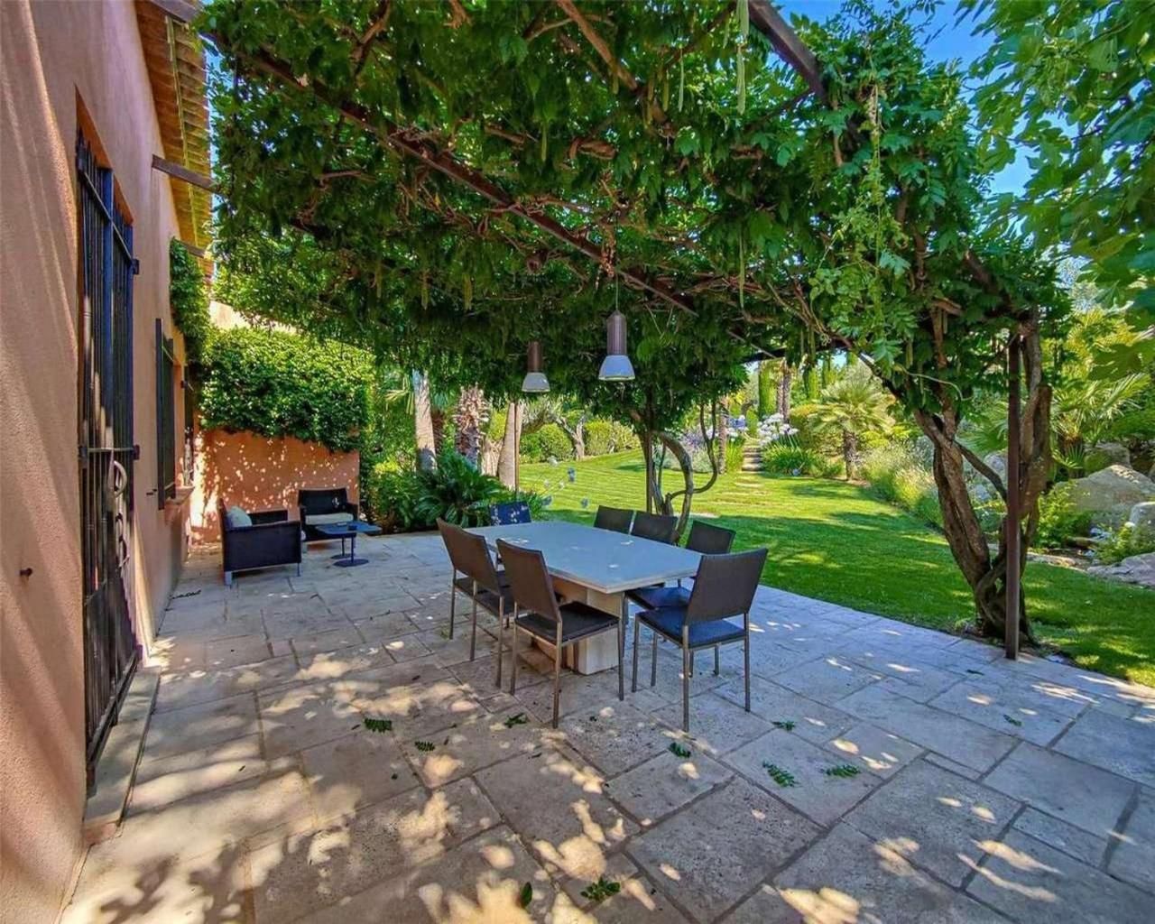 Magnifica villa