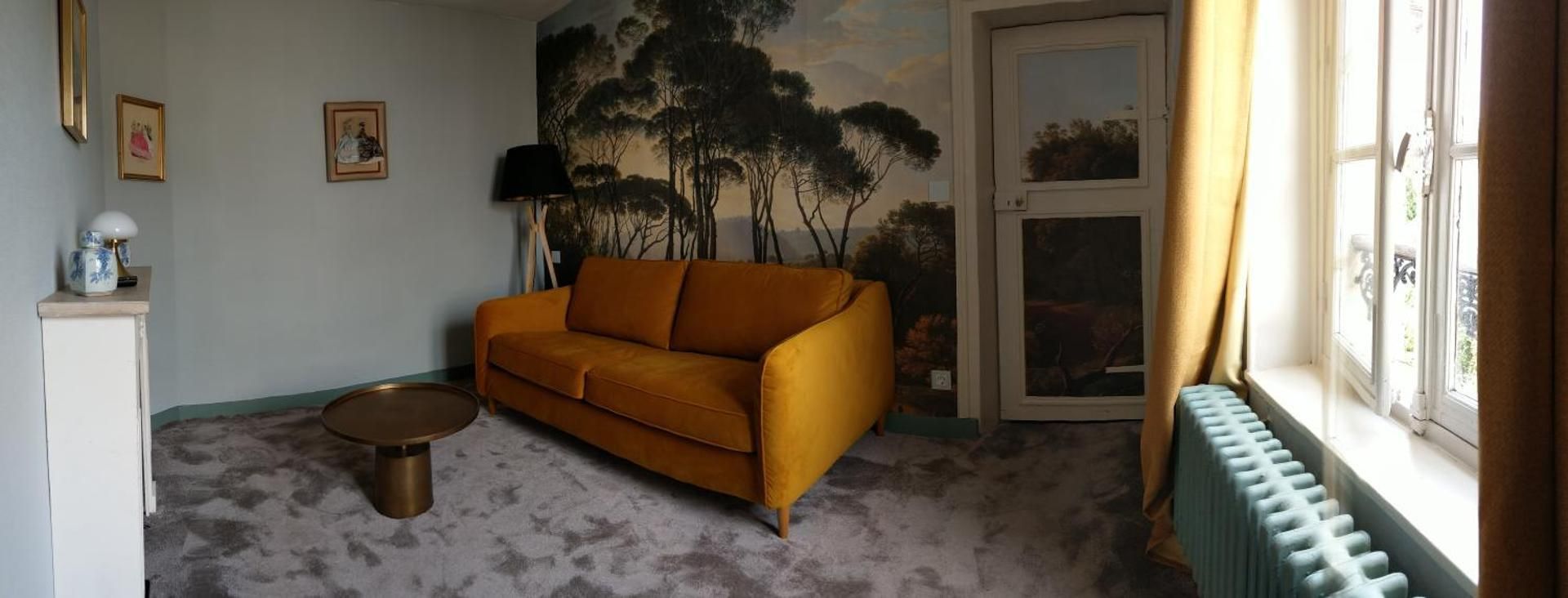 One-Bedroom Apartment