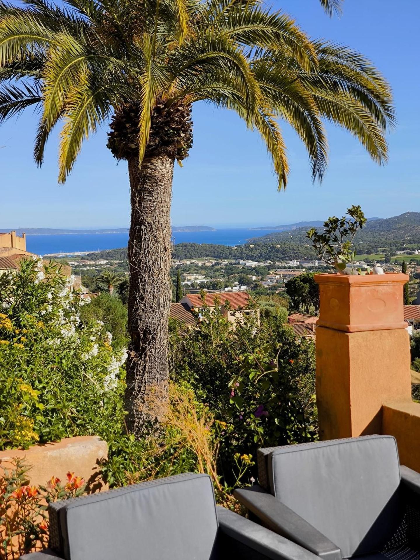 One-Bedroom Apartment with Balcony and Sea View