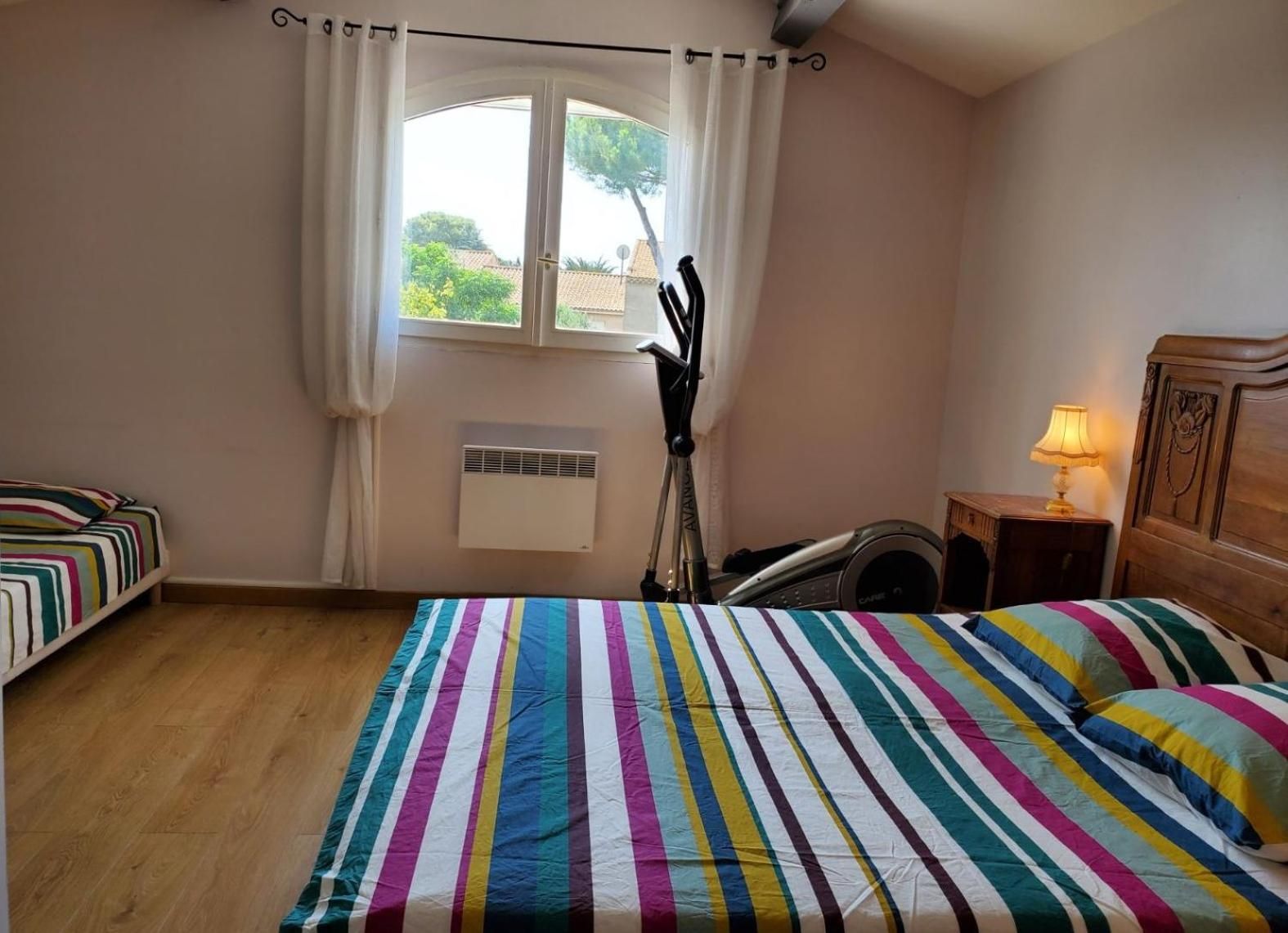 Triple Room with Private Bathroom