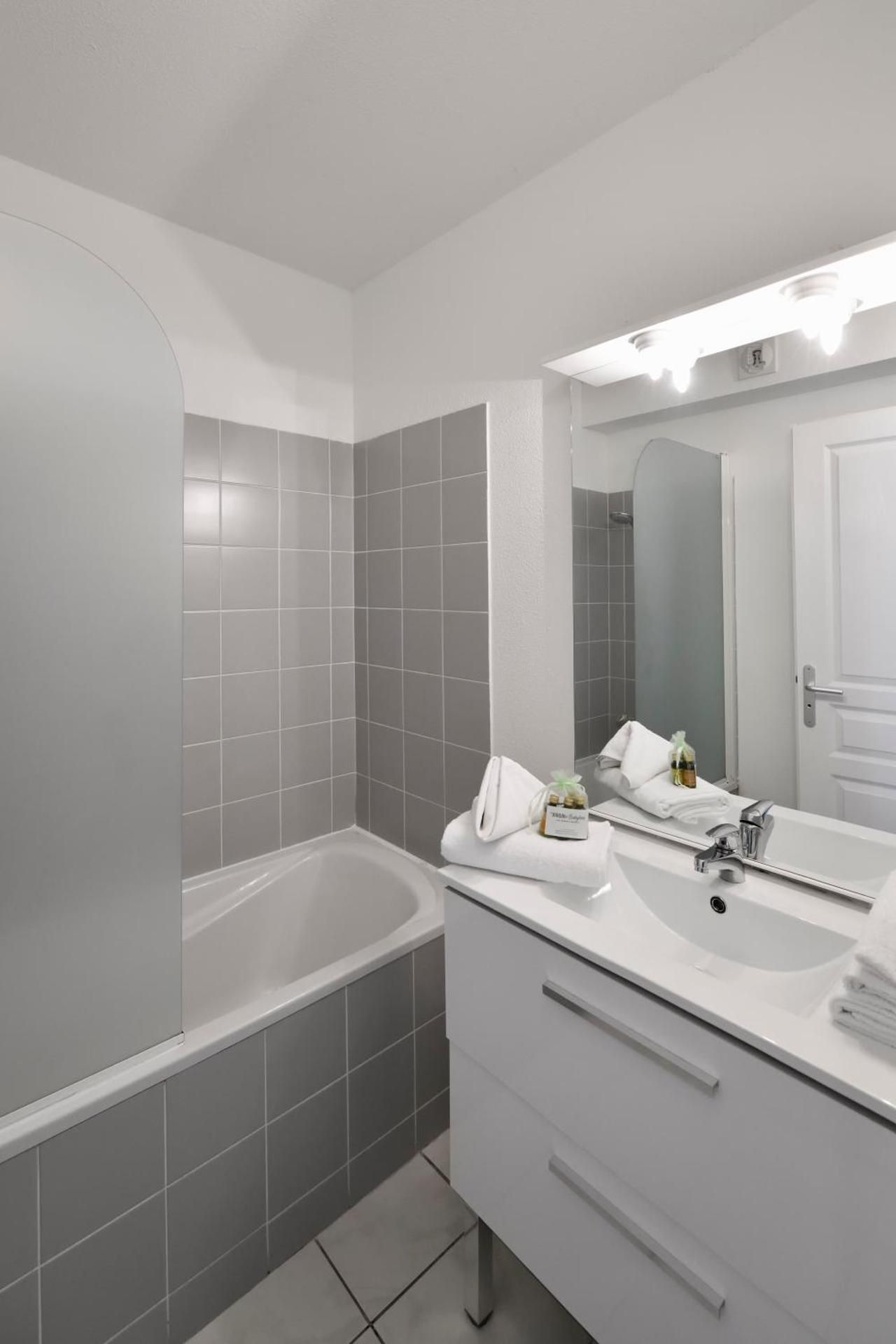 Superior Apartment
