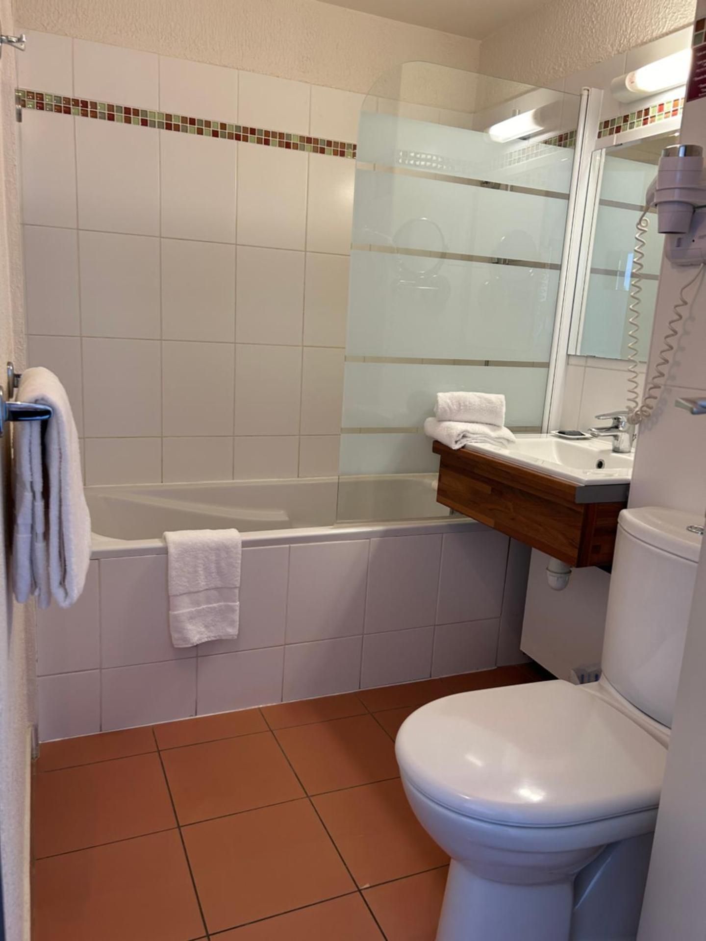 Triple Room (2 Adults + 1 Child)