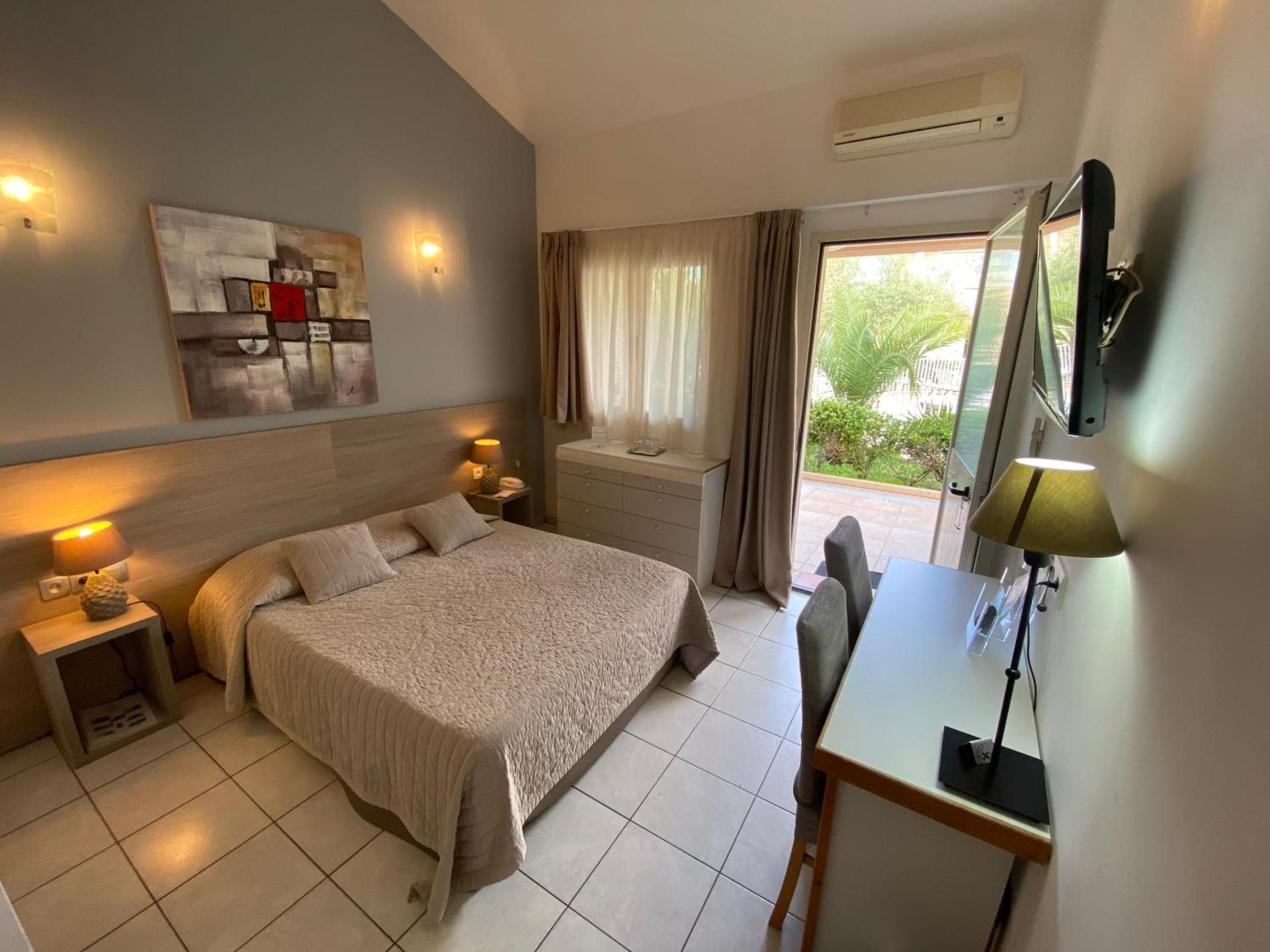 Quadruple Room (2 Adults + 2 Children under 12 Years)