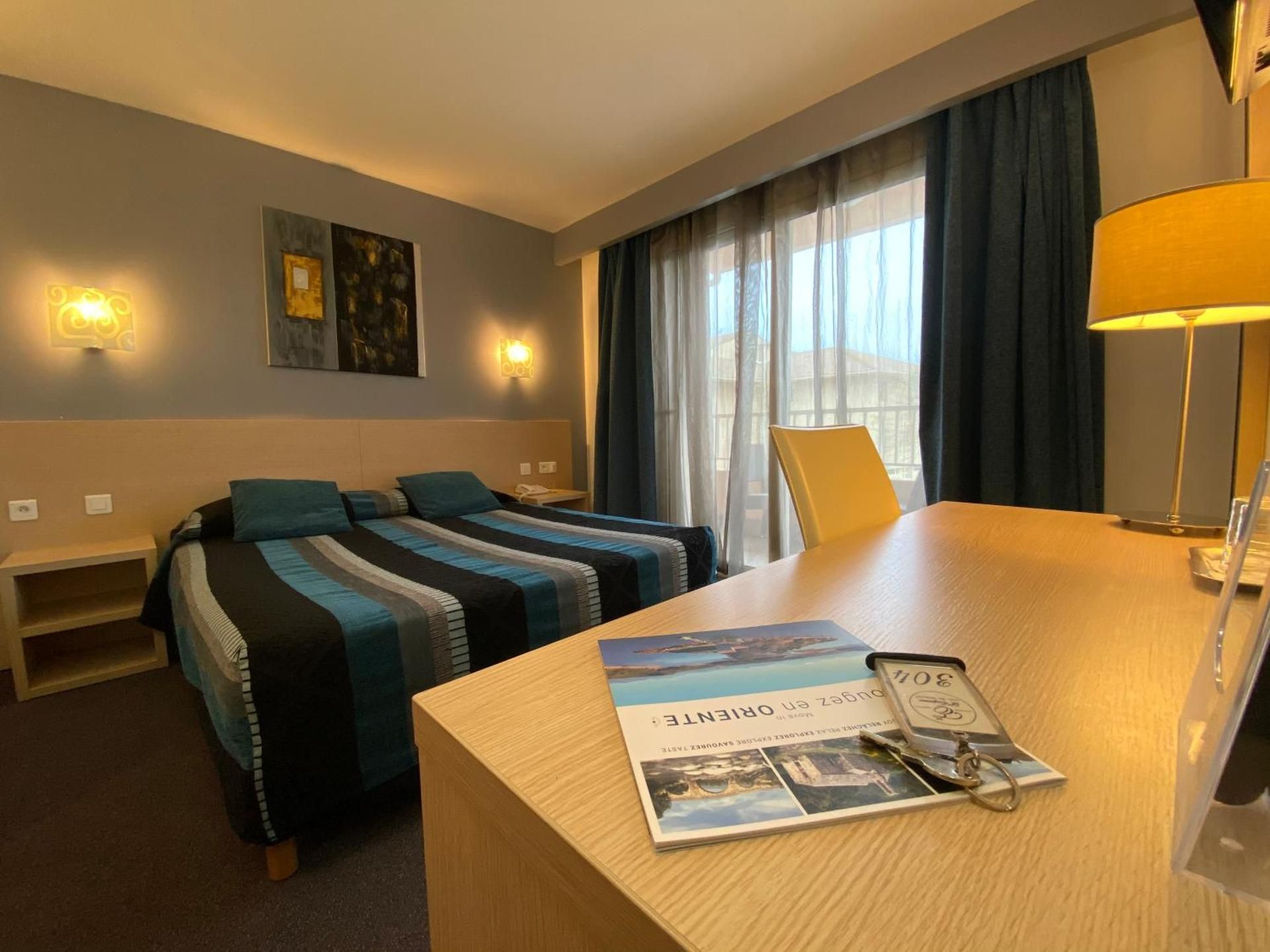 Superior Double Room with Pool View