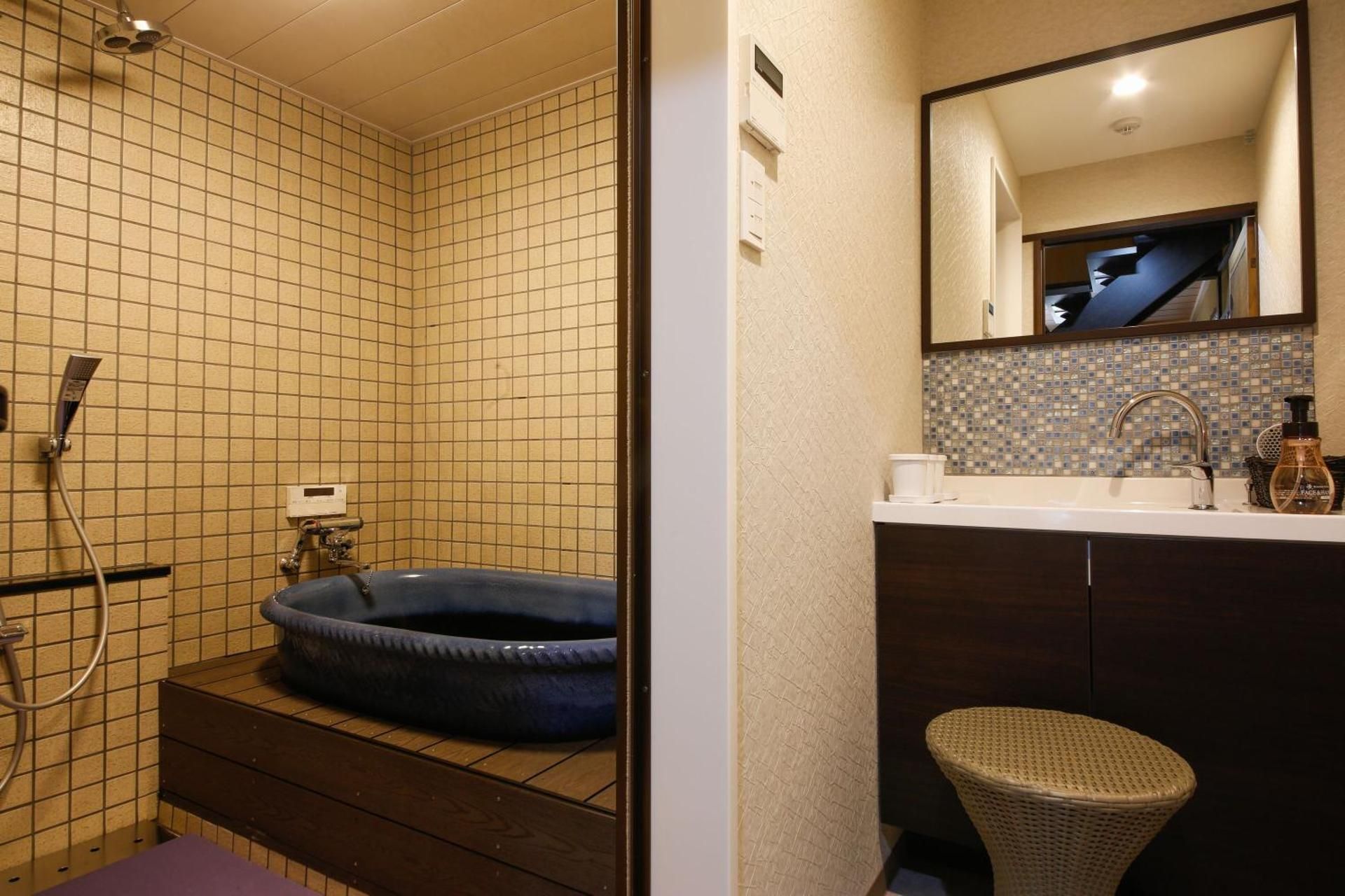Suite with Garden View