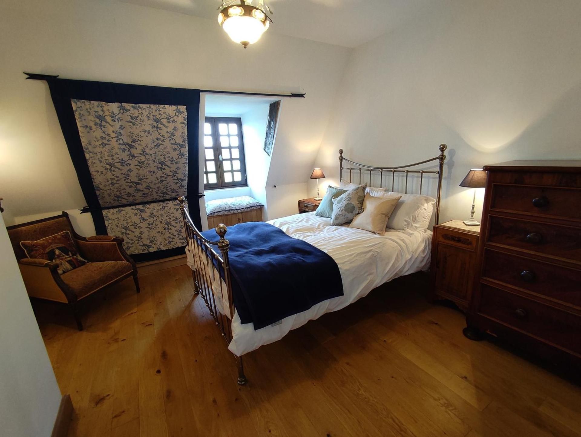 Deluxe Double Room - Guinevere