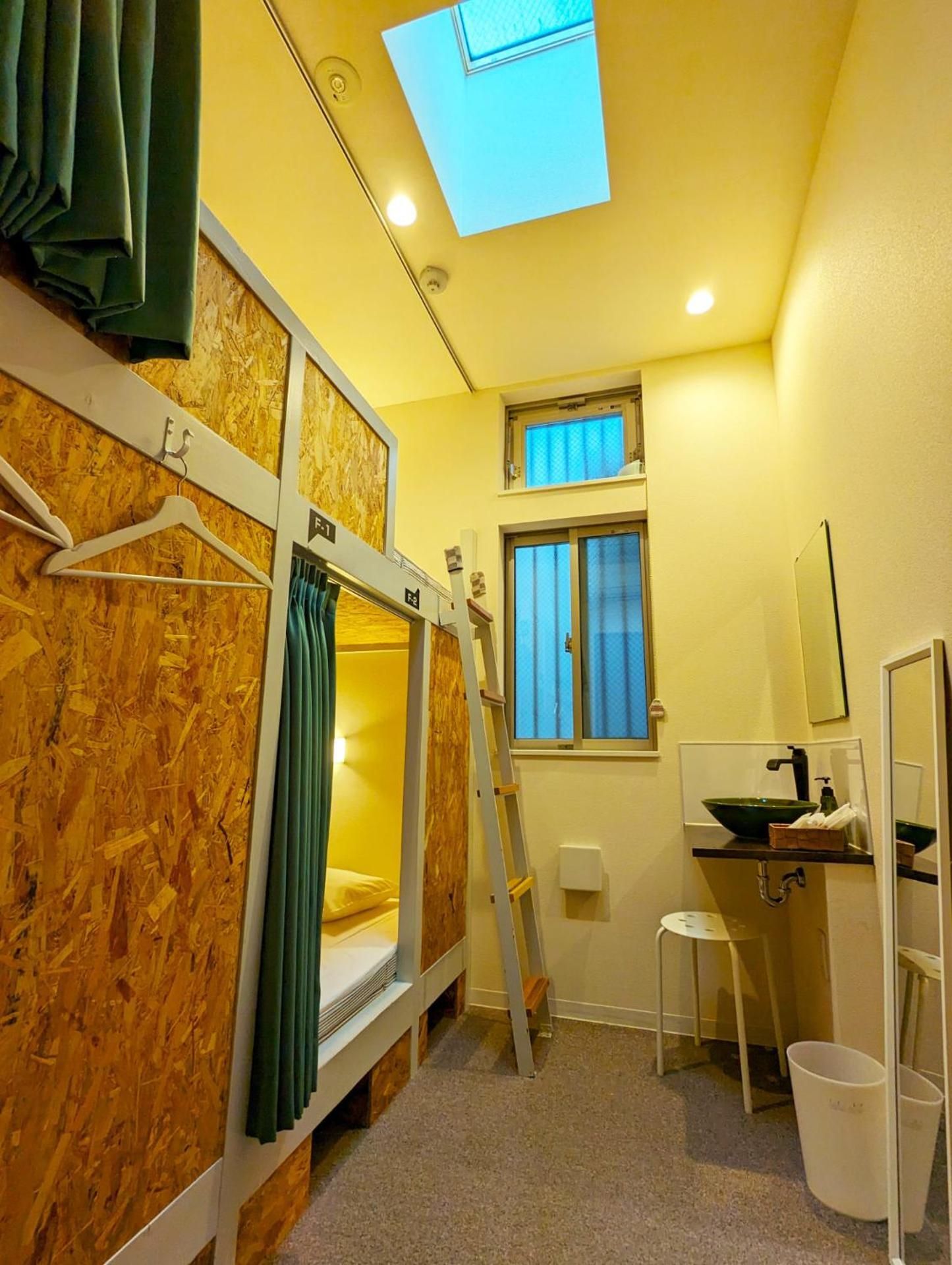 Economy Twin Room