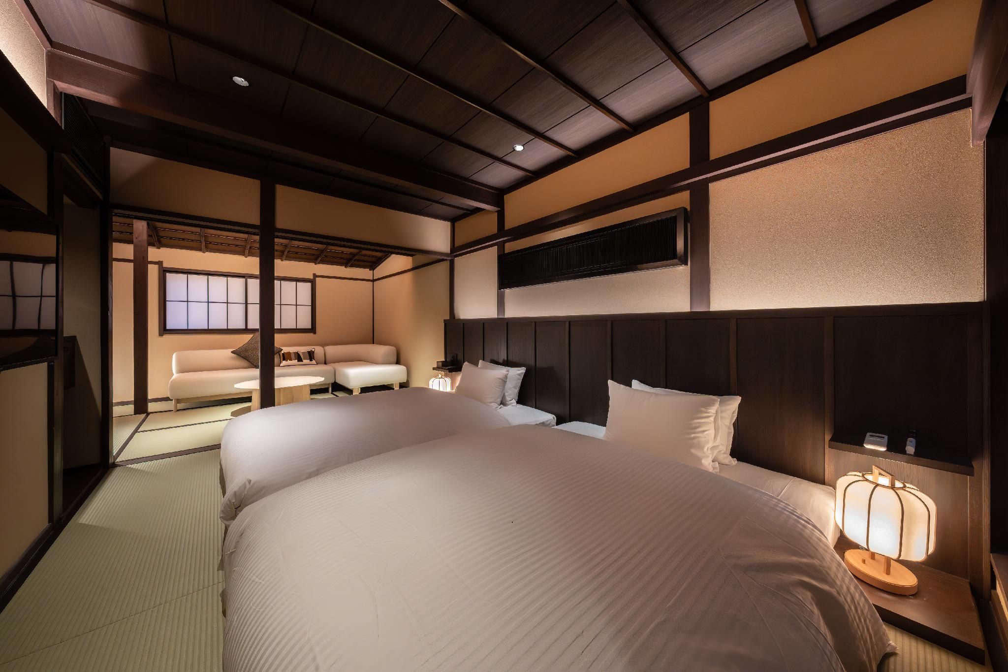 Twin Room -01
