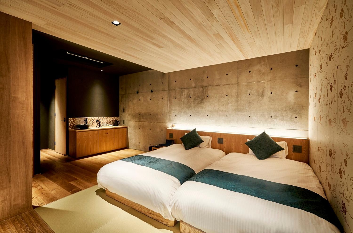 Twin Room with View