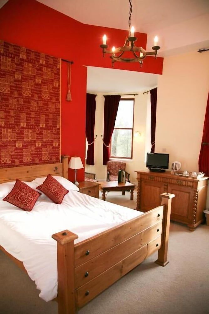 Superior Suite, 1 King Bed, Garden View