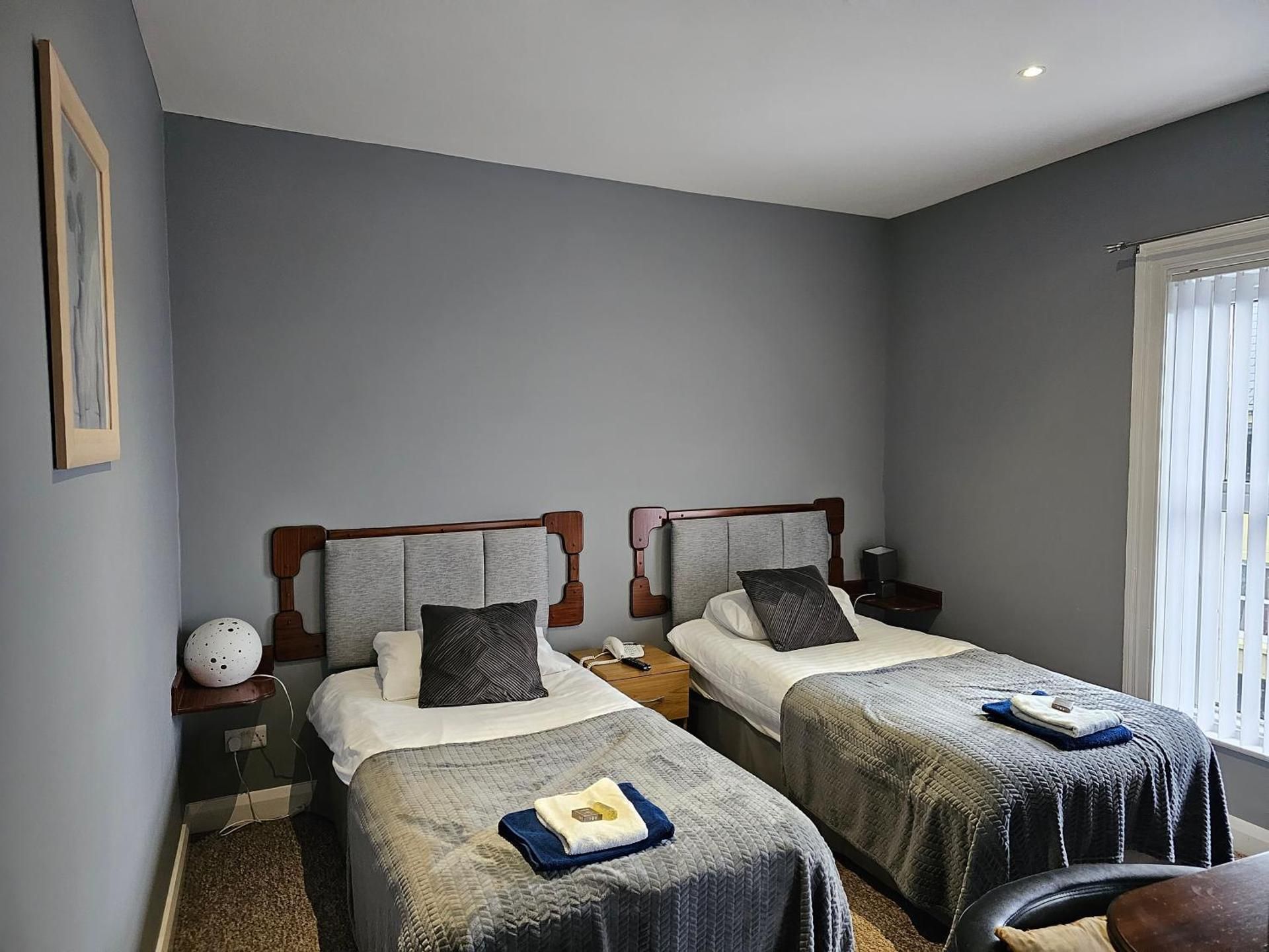 Twin Room with Private Bathroom