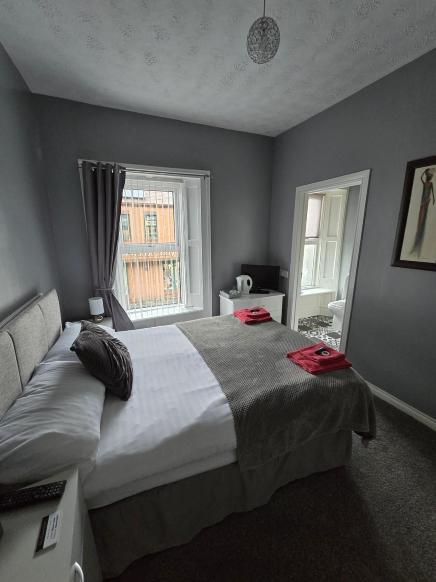 Double Room with Private Bathroom