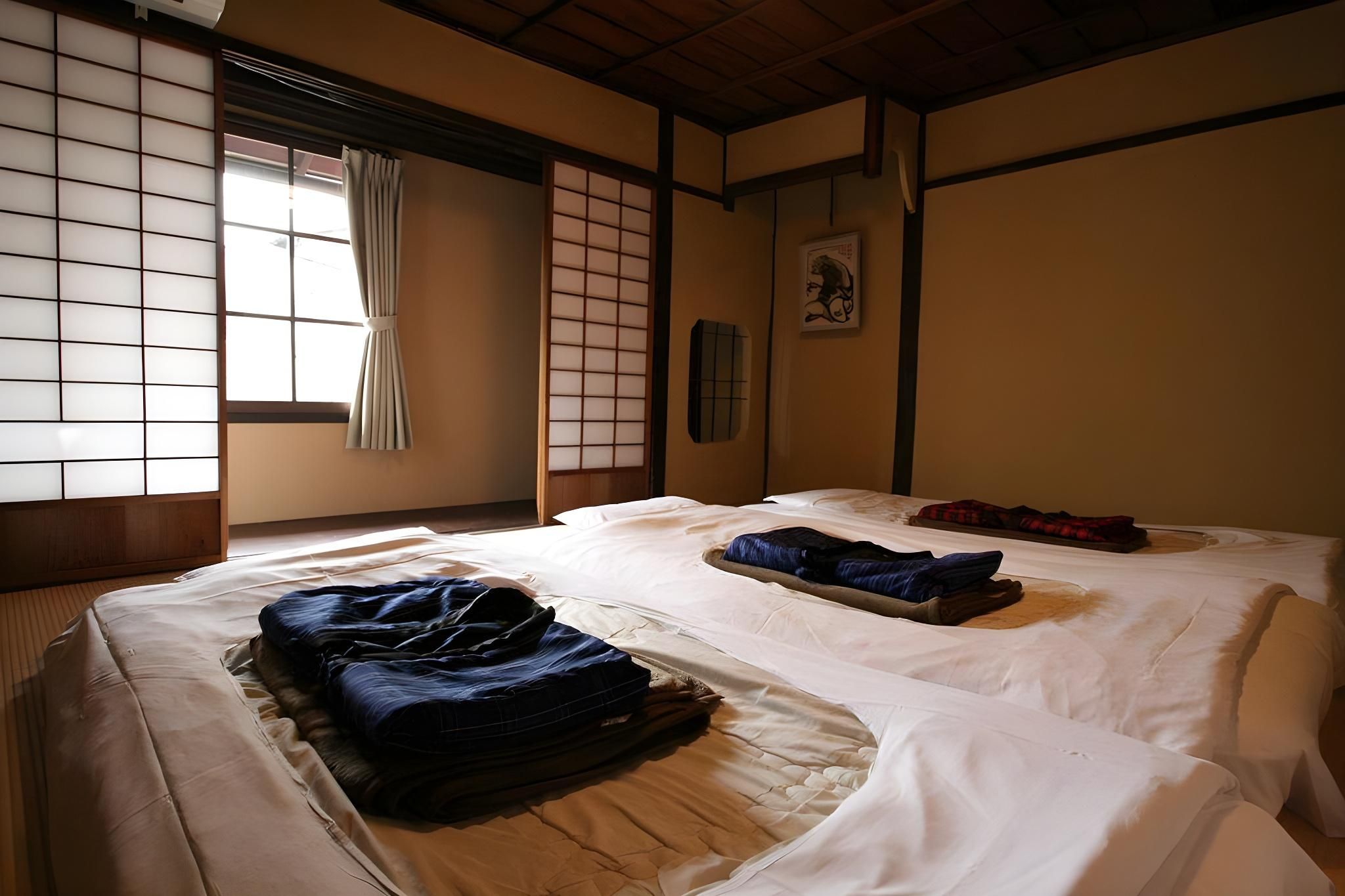 Triple Room with Shared Bathroom