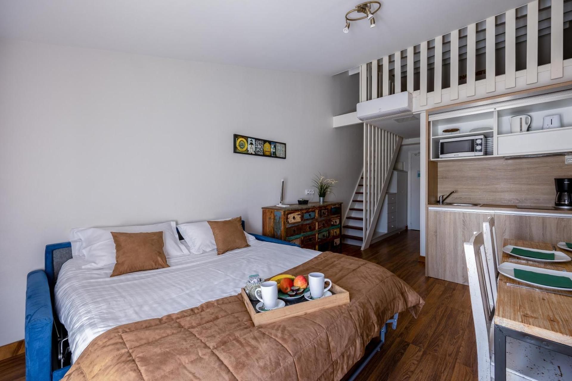 Apartment with Mezzanine - 4 People