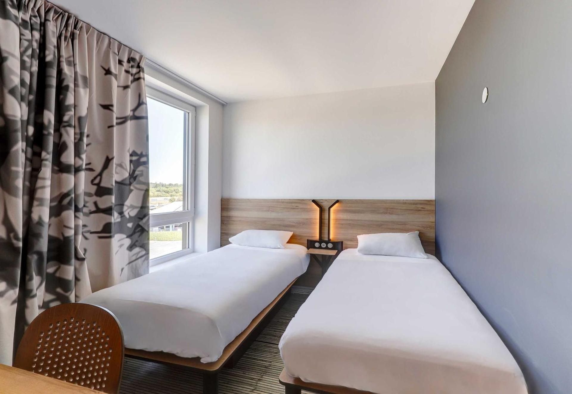 B&B HOTEL Moulins Avermes Twin Room 2