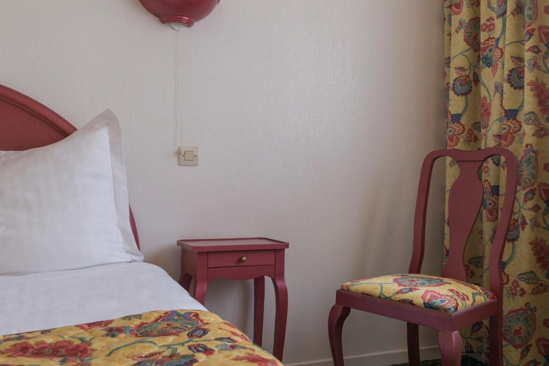 Classic Single or Double Room