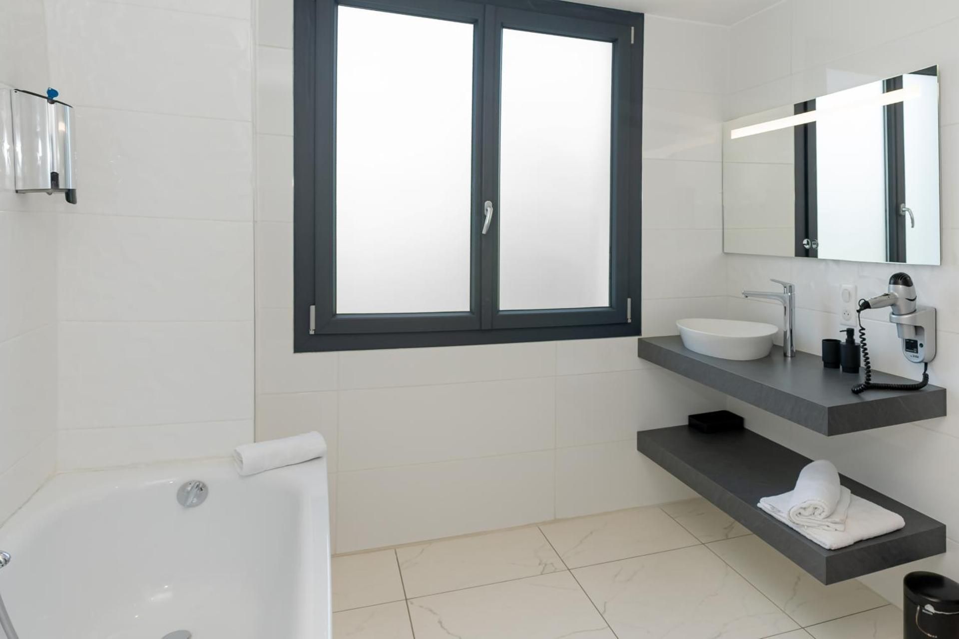 Deluxe Double Room with Bath