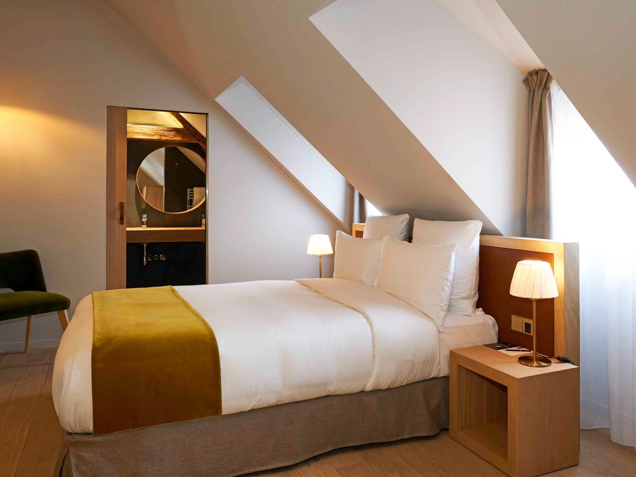 Classic Room with 1 queen-size bed