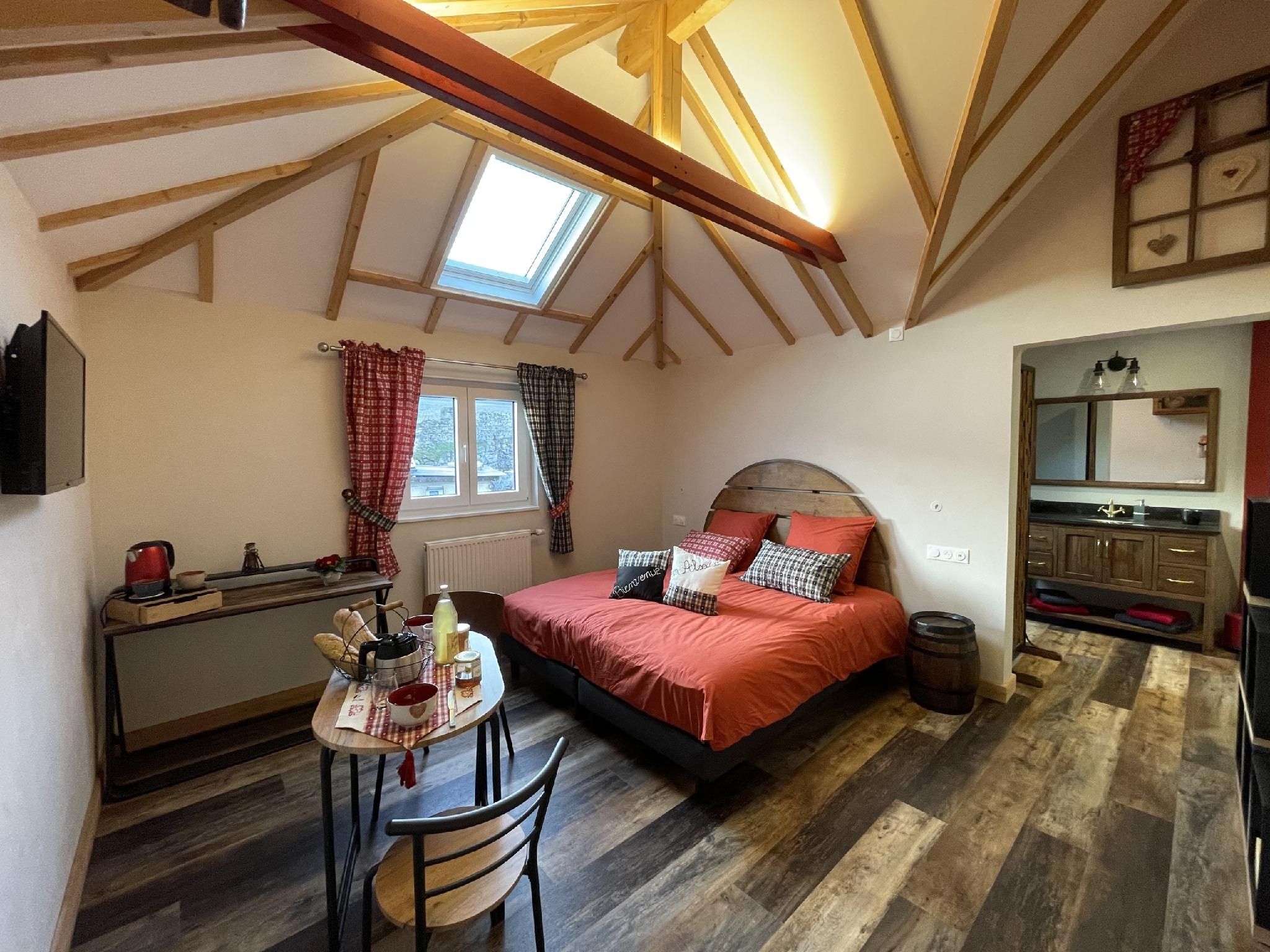 Chambre Manoun-Double-Super spacieuse-Salle de bain et douche