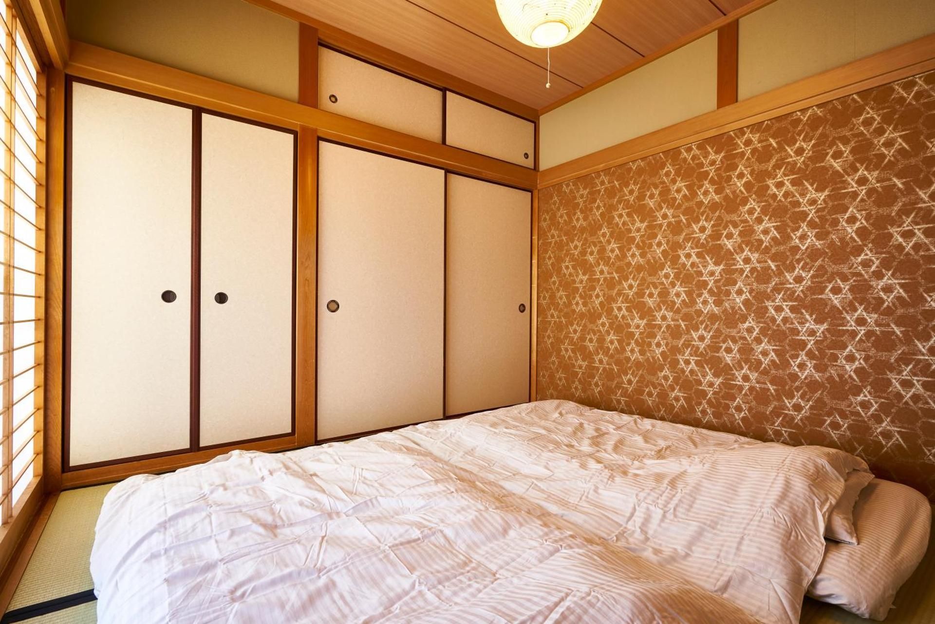 Twin Room with Shared Bathroom