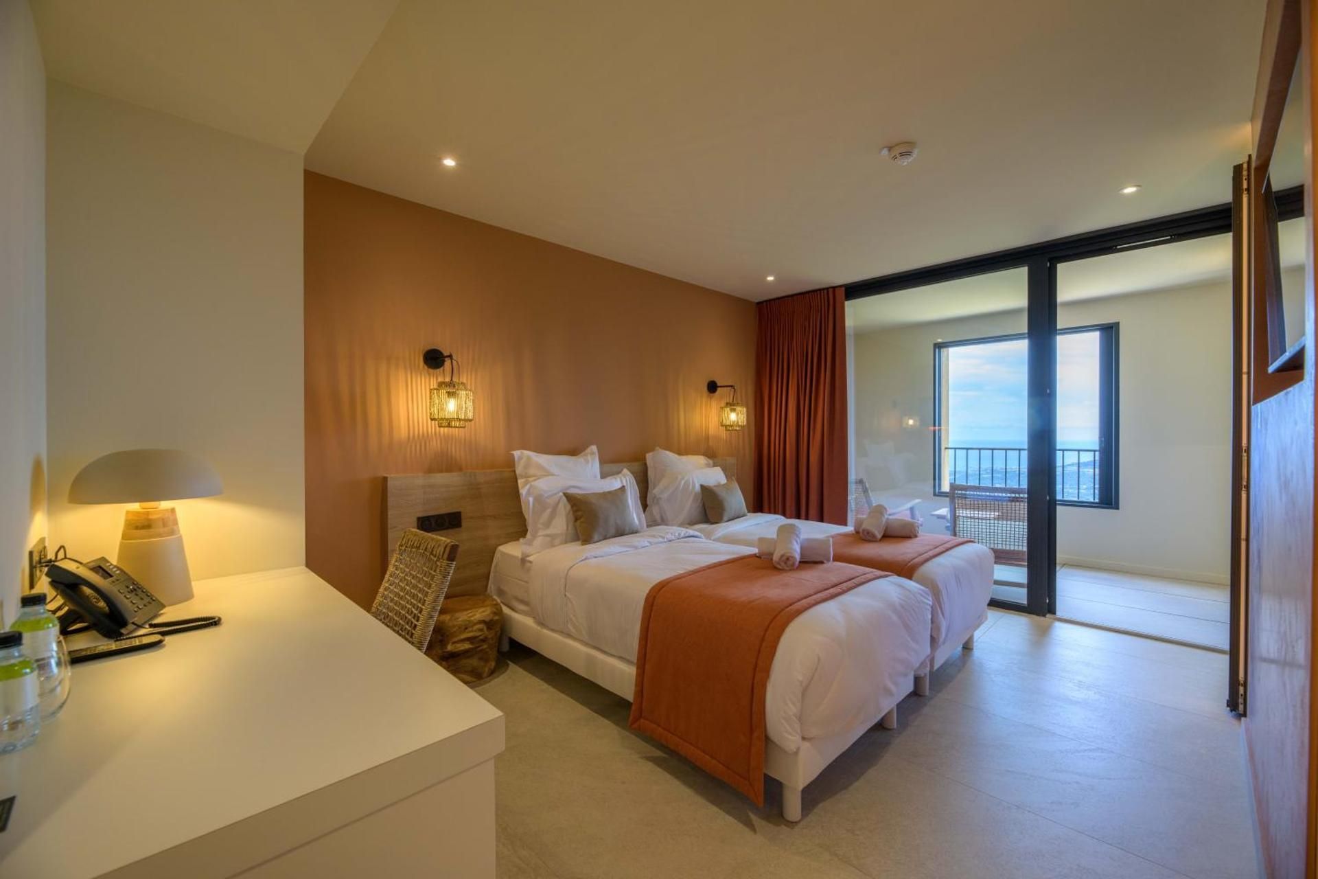 Twin Room with View