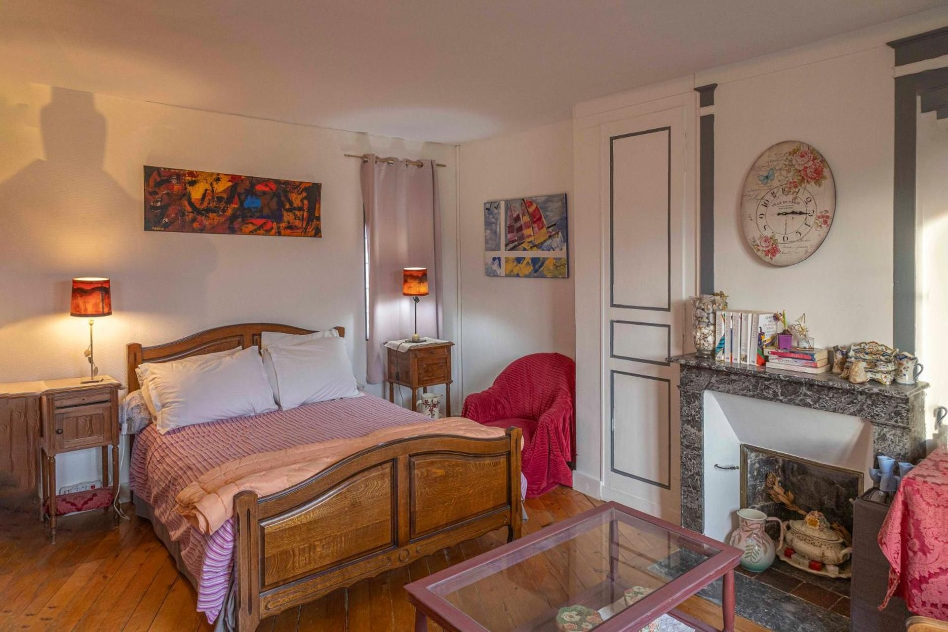 Standard Double Room with Shared Bathroom