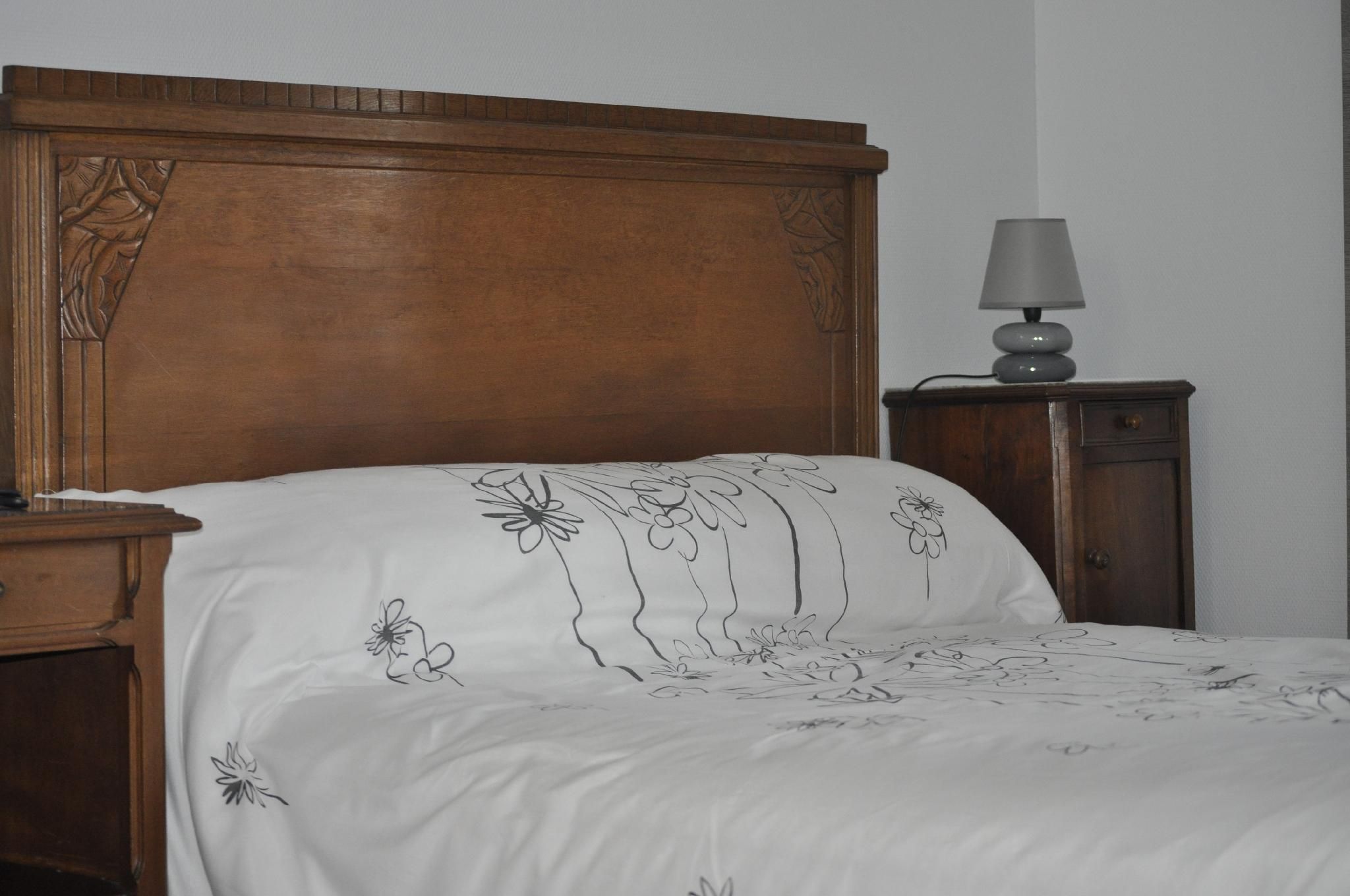 LA COSY-Double room-Family-Private Bathroom-Garden View