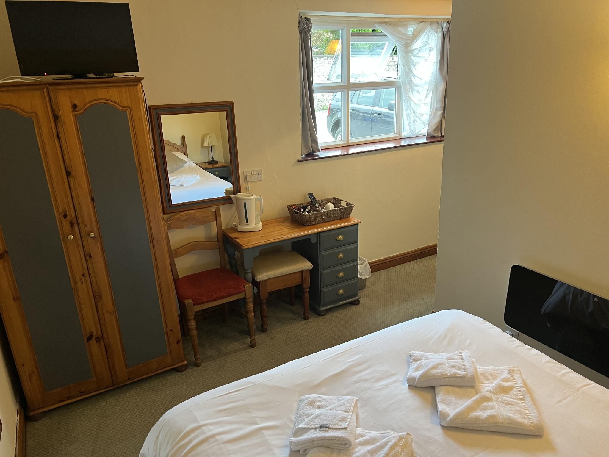 Double room-Standard-Ensuite-Street View