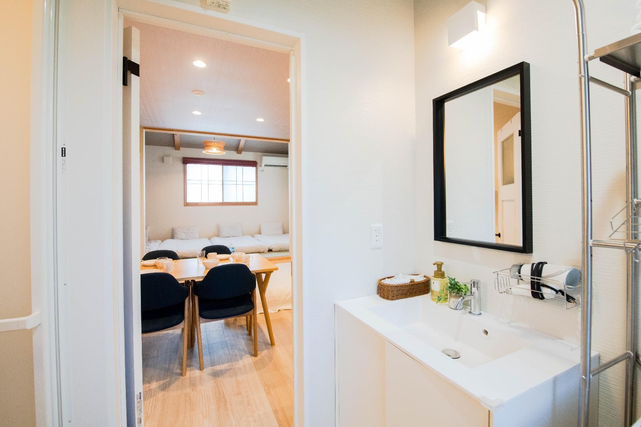 2 Bedroom - 2 Bath Suite