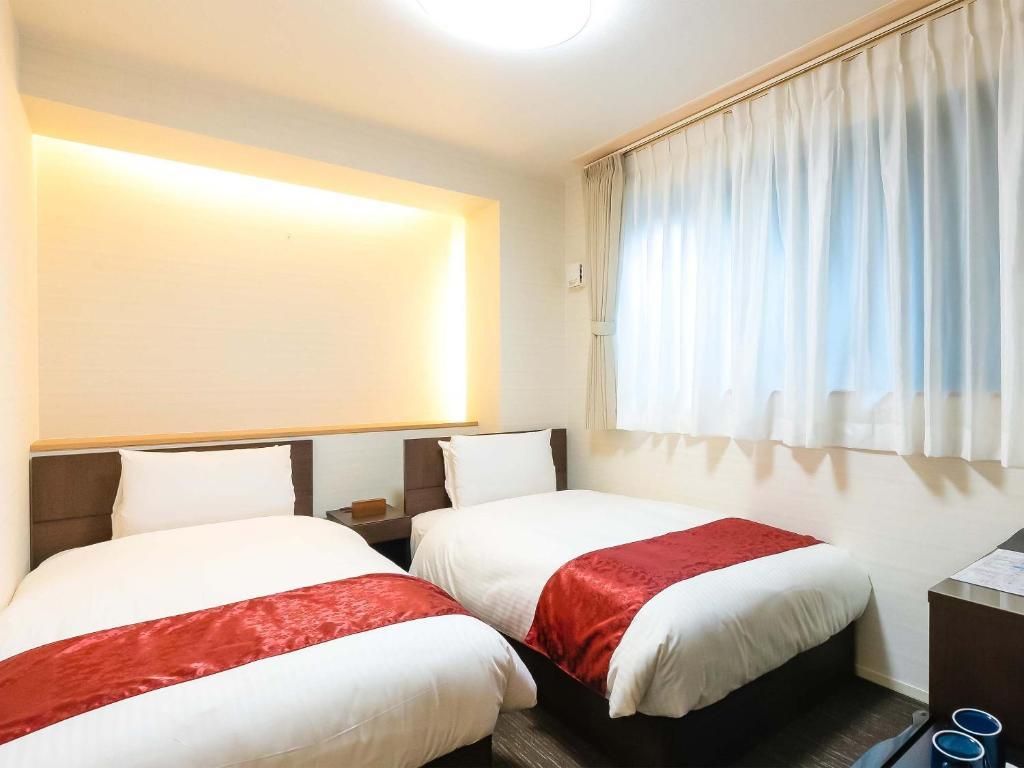 Twin Room - Non-Smoking