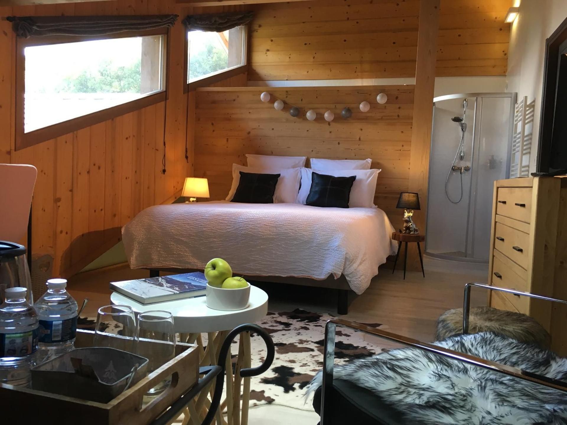 King Room with Mountain View