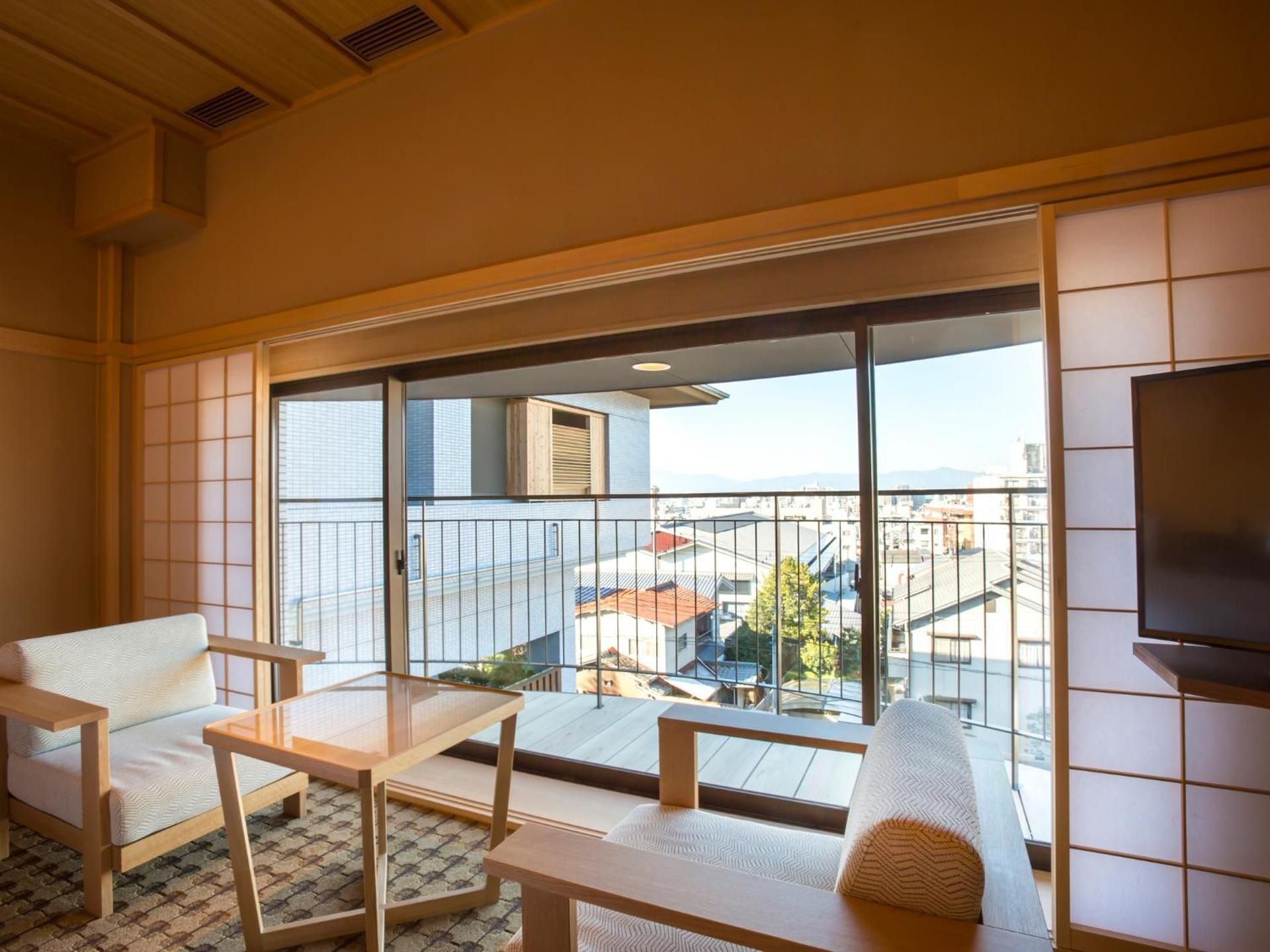 Superior Twin Room with City View - Non-Smoking (3rd Floor)