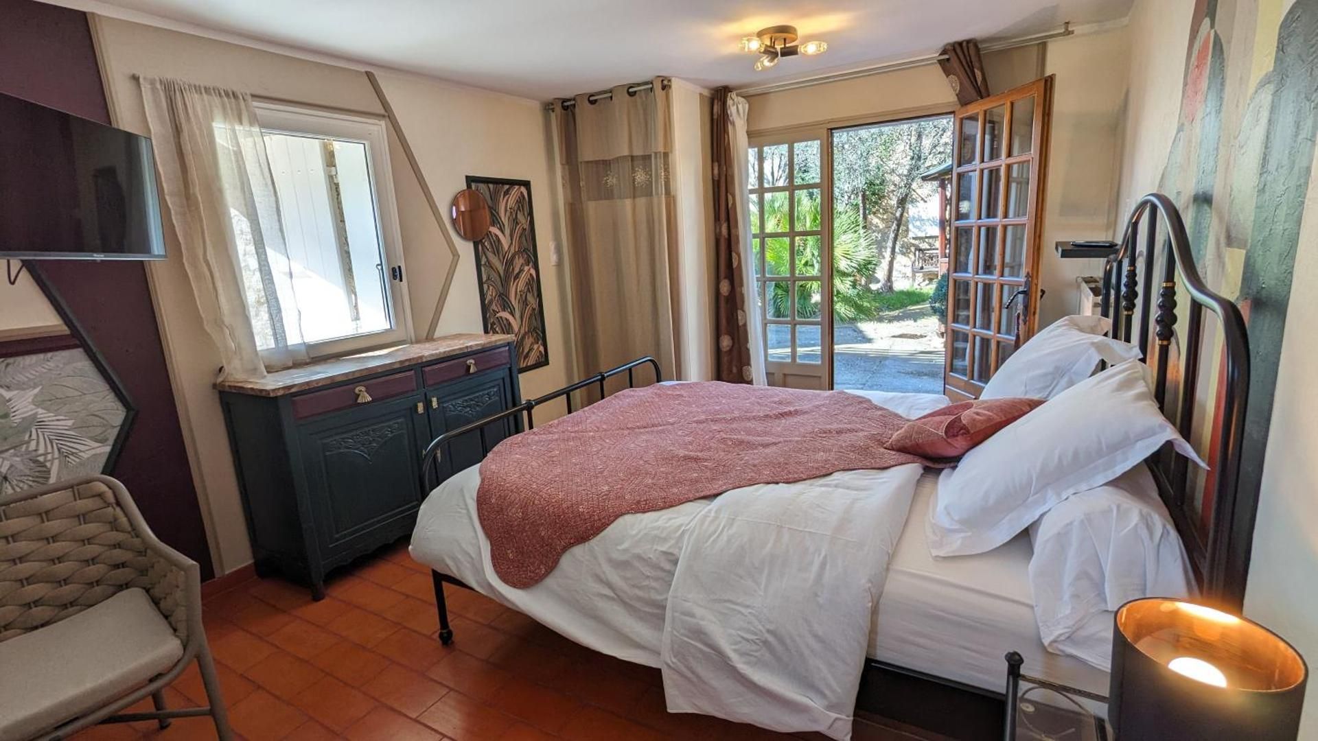 Double Room with Private Bathroom
