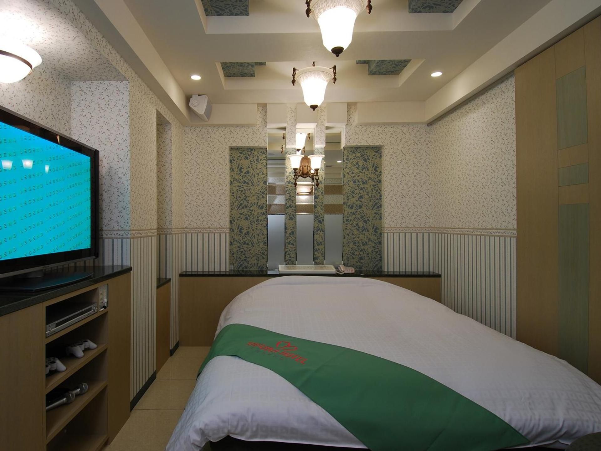 Standard Double Room - Smoking (One Bed)