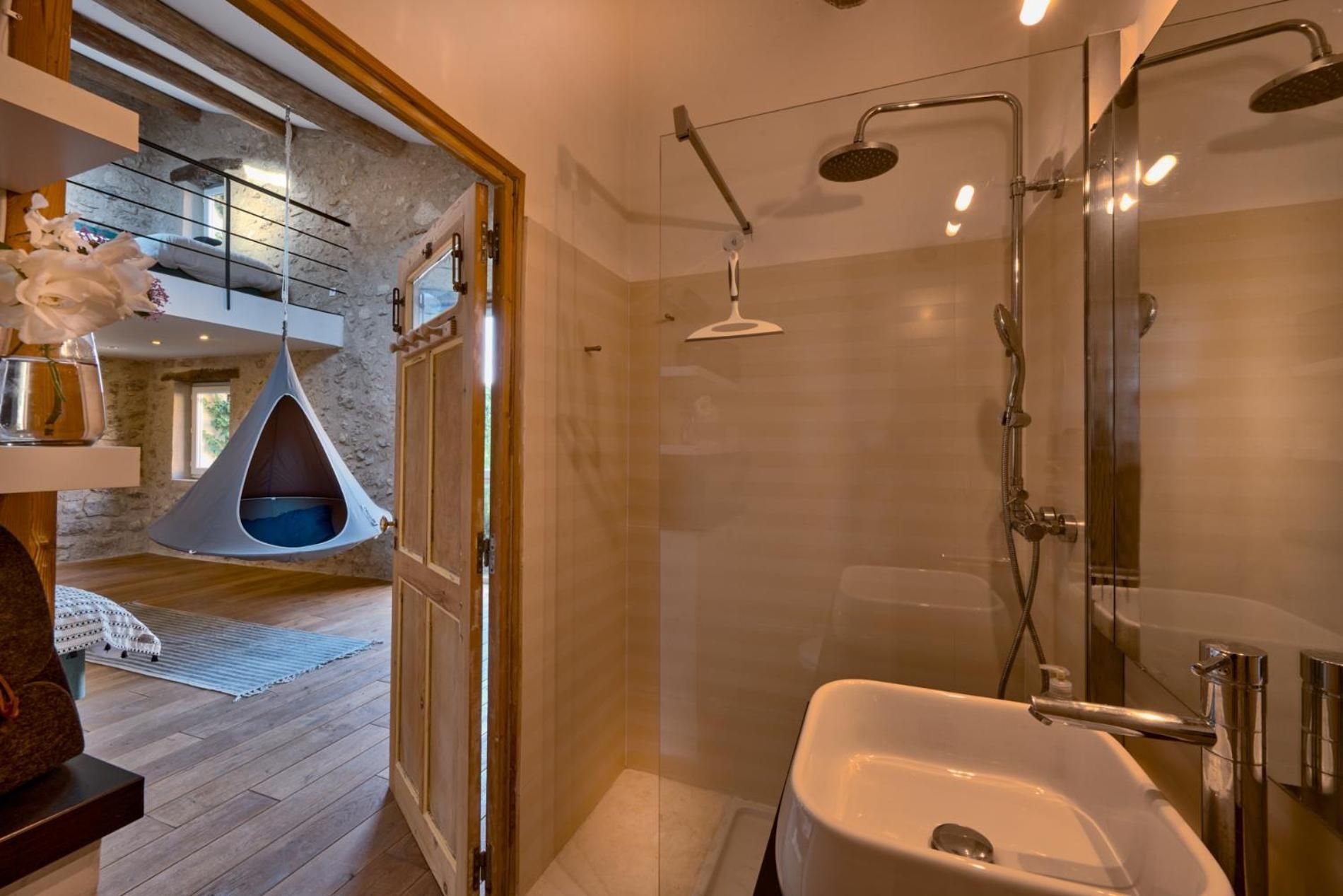 Deluxe Family Suite