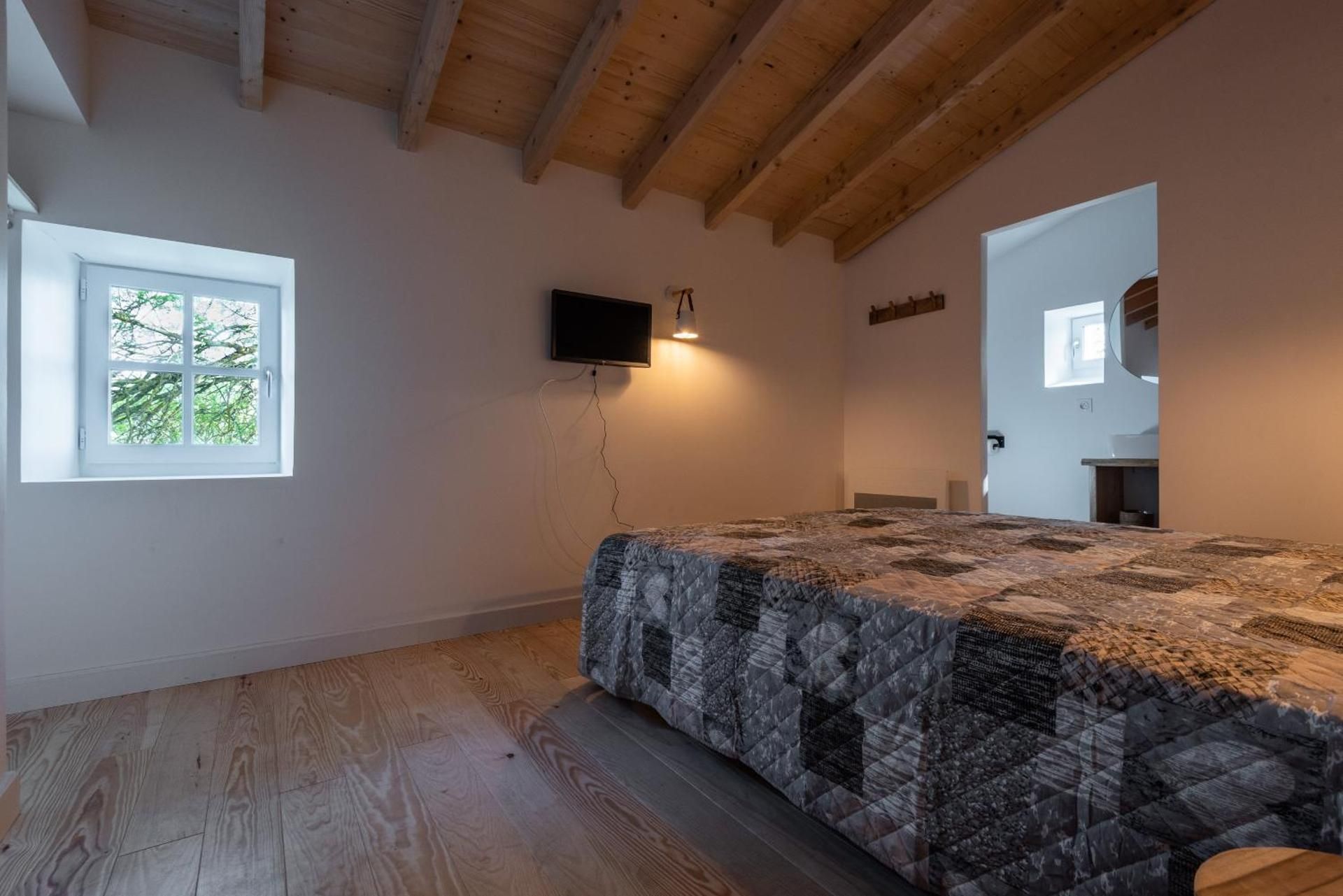 Double Room with Private Bathroom
