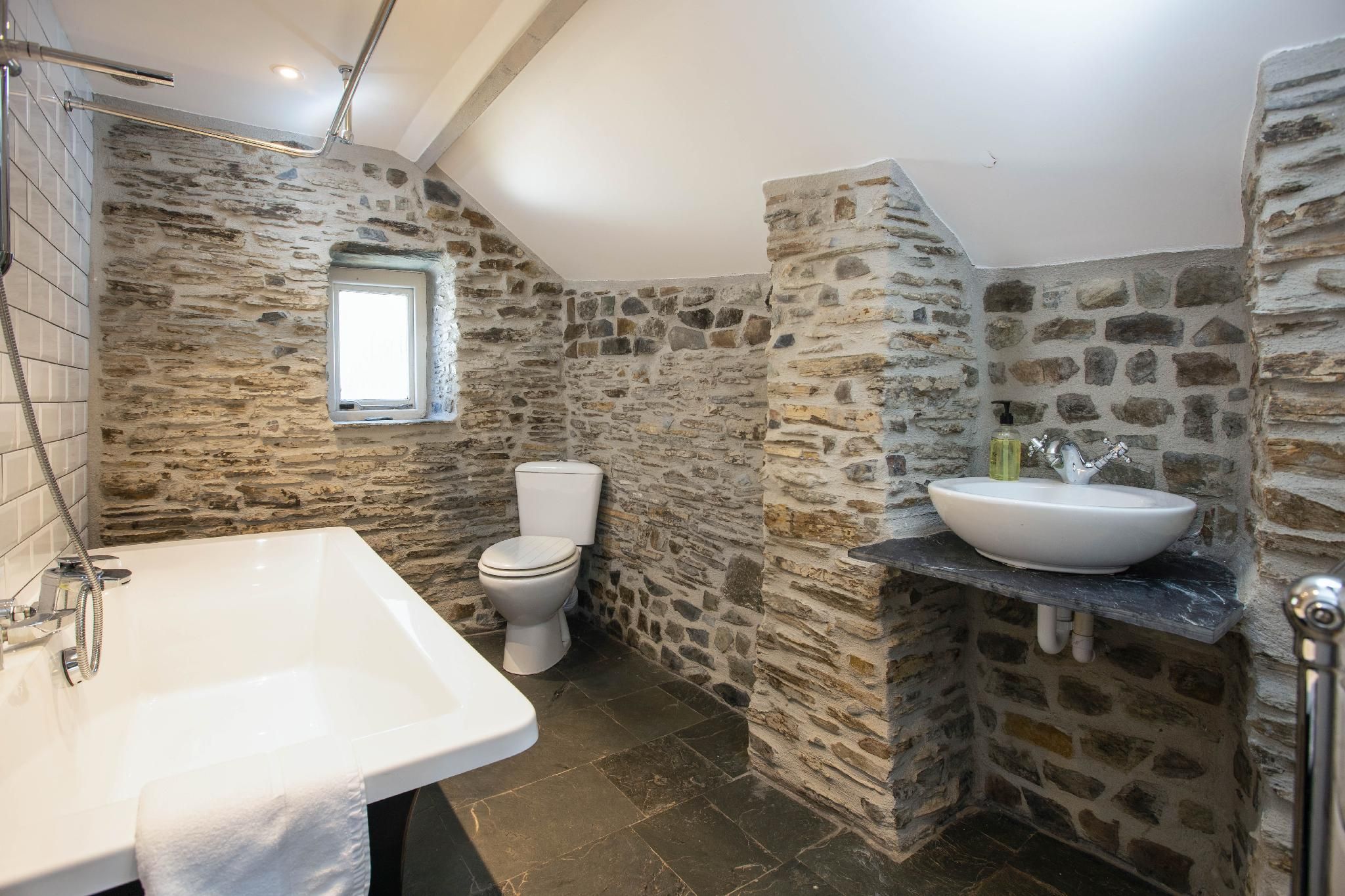 Double and Single Room with Private Bathroom