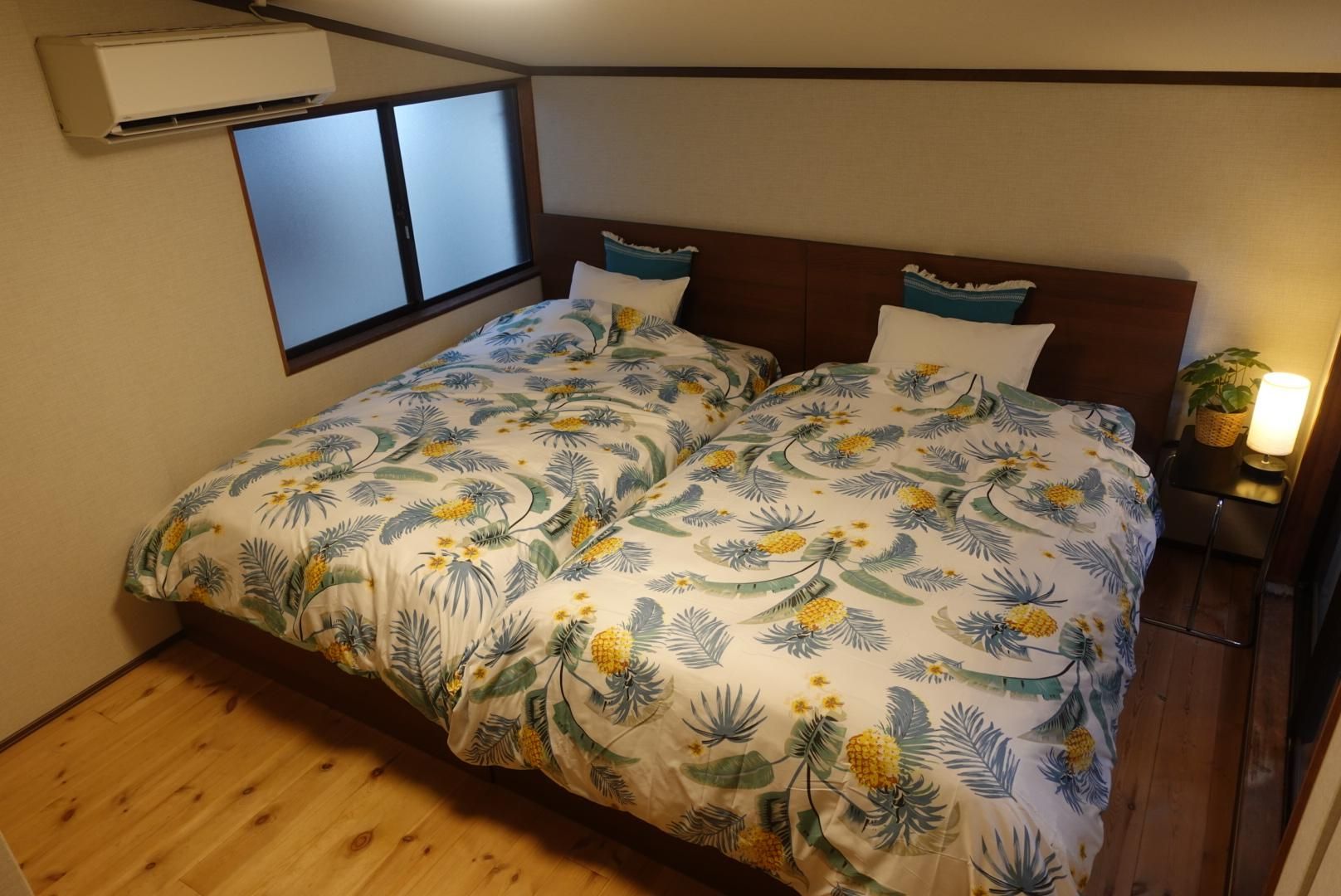 Standard Room Shared Bathroom