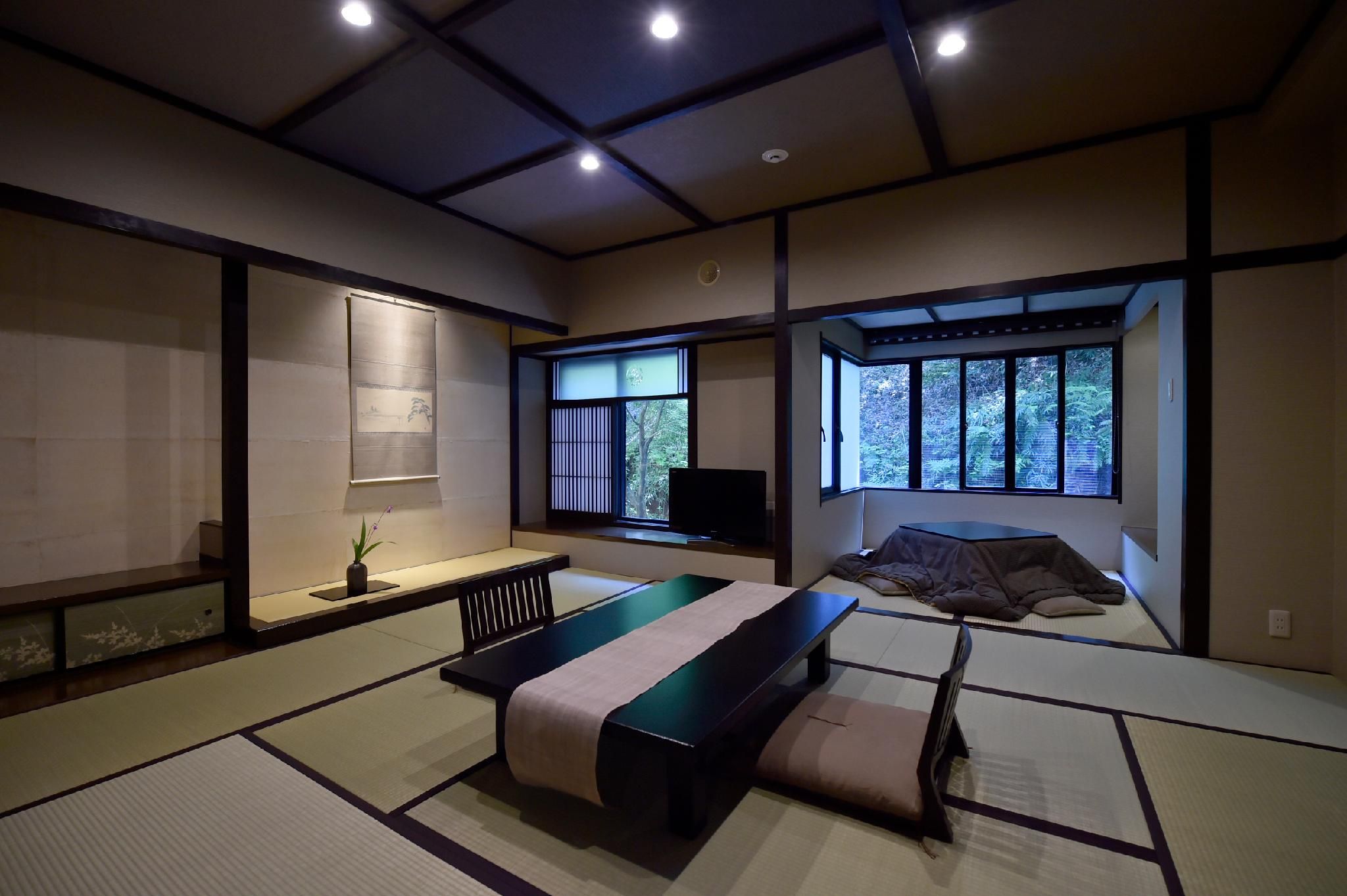 Yama-no-Irori Mountain View Japanese Style Room with Kotatsu