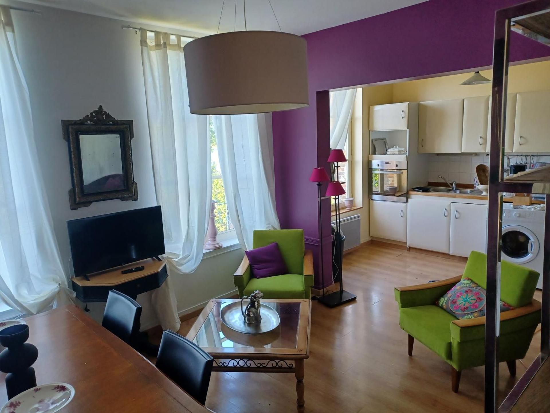 Deluxe Apartment
