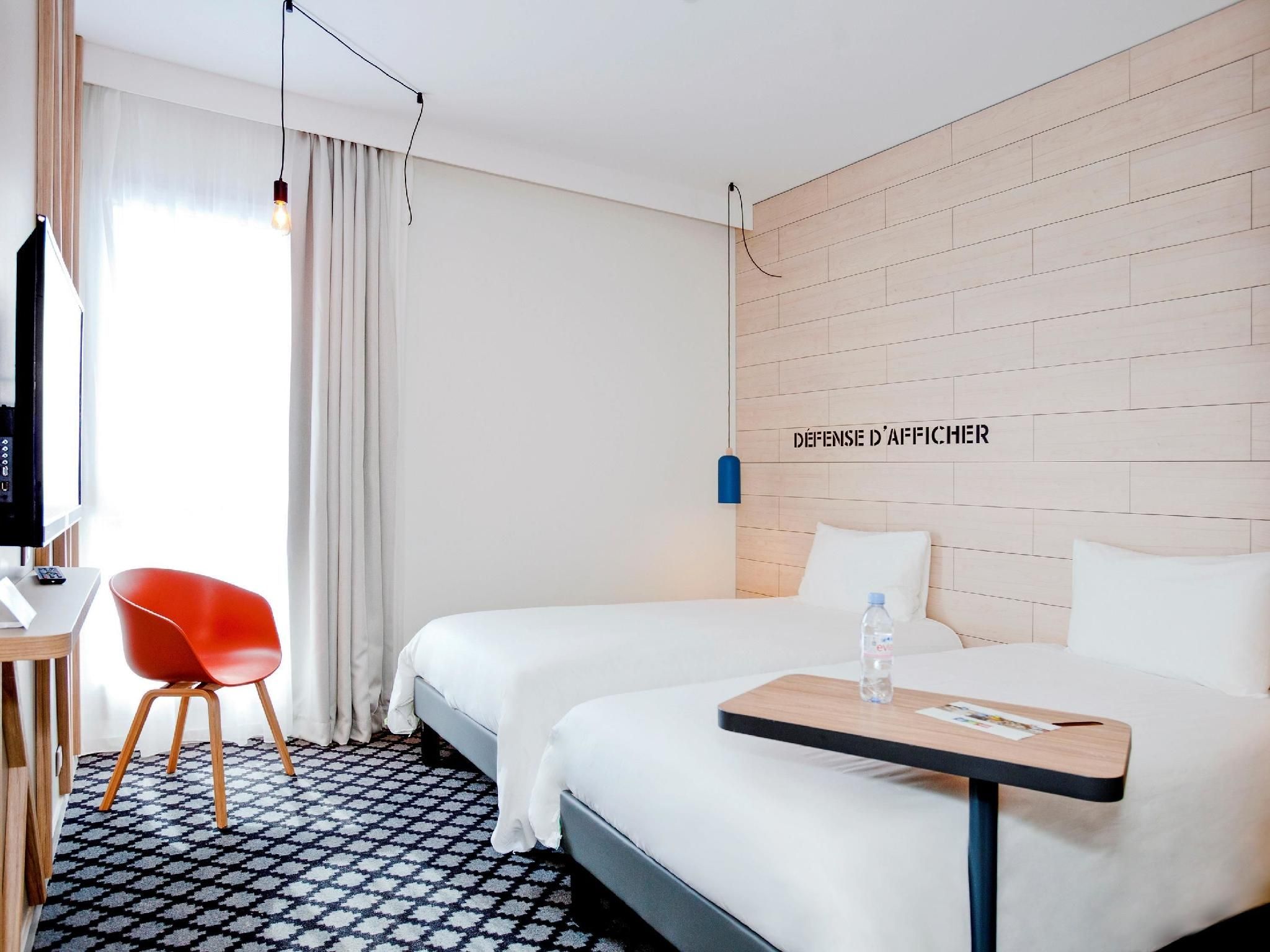 Standard Room with twin beds