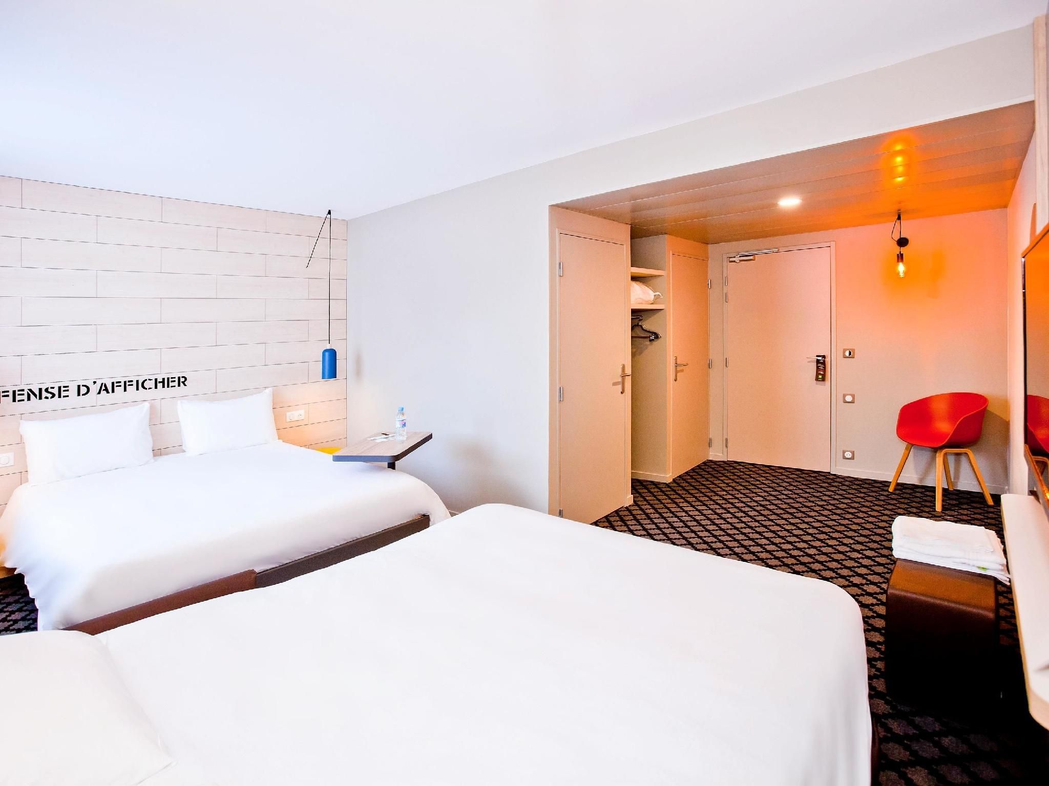 Standard Room with twin beds