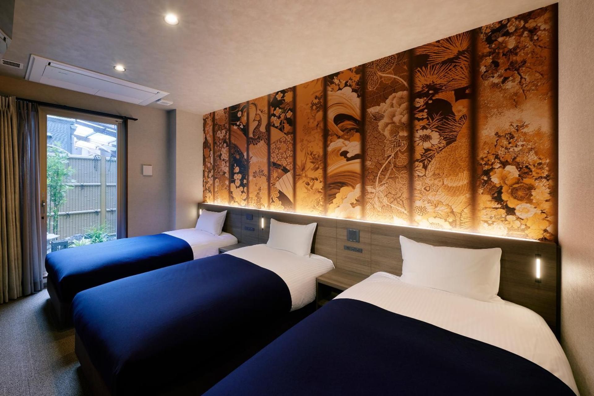 Deluxe Family Suite